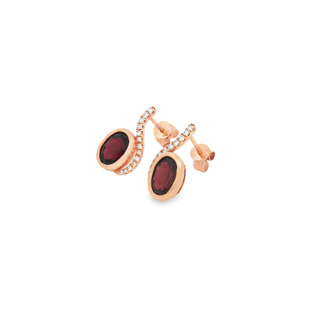 ARETES CON GRANATE OVAL Y DIAMANTES