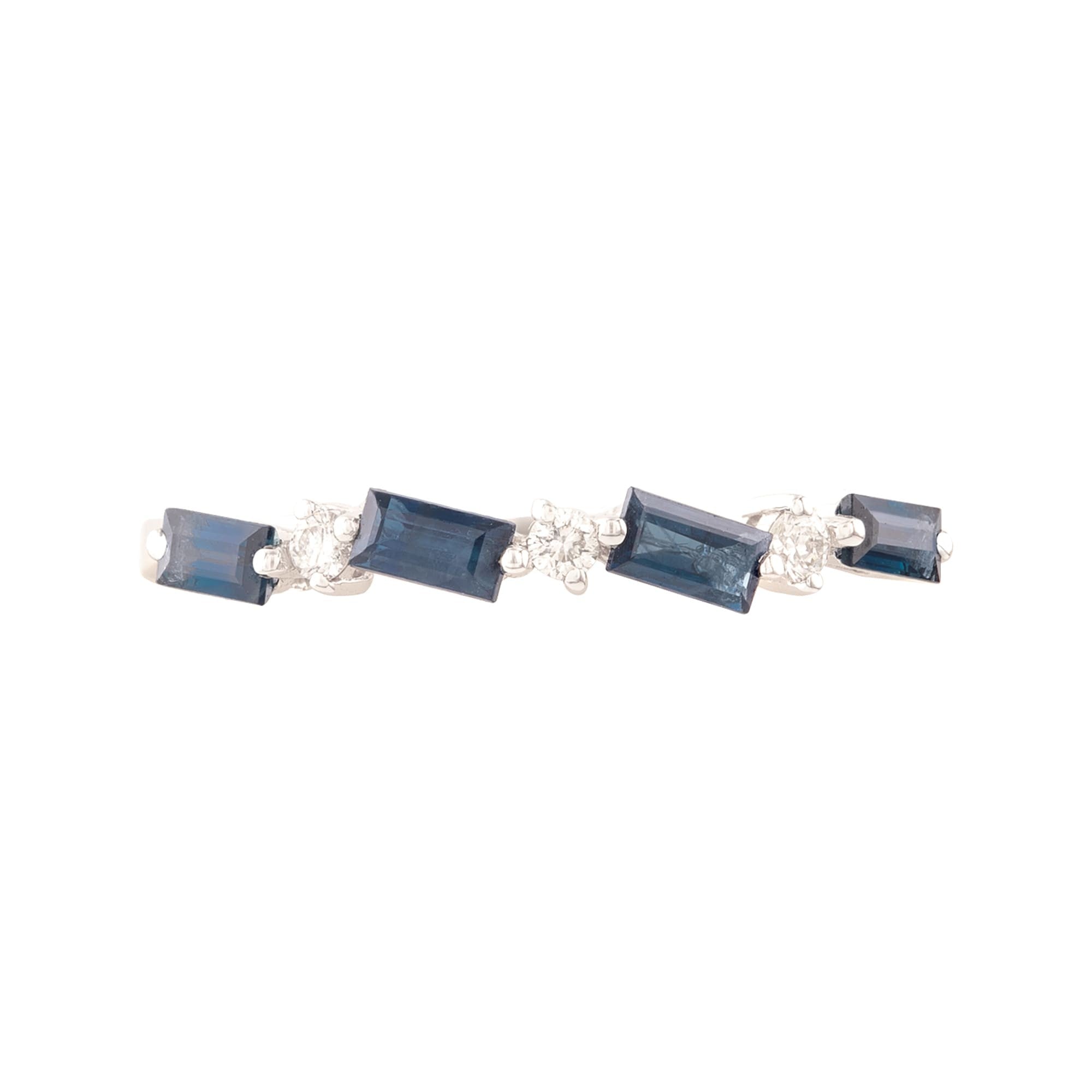 ARGOLLA CON DIAMANTES Y ZAFIROS DIAGONALES