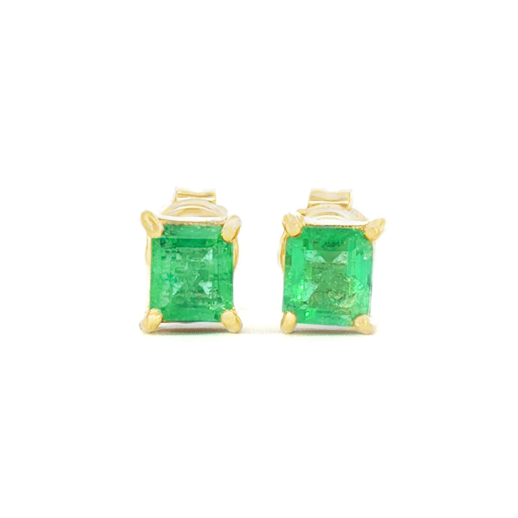 ARETES ESMERALDA UÑAS