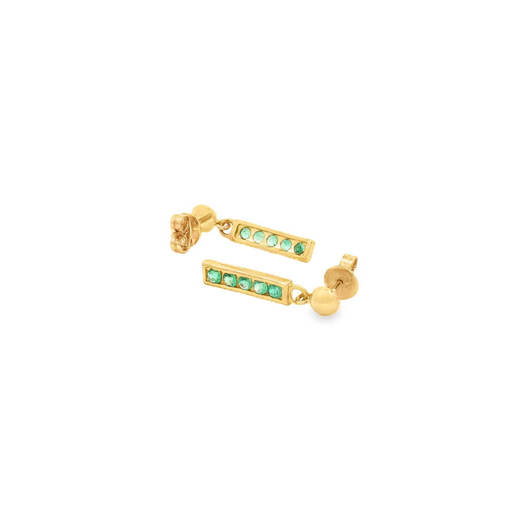 ARETES LARGOS CON ESMERALDAS
