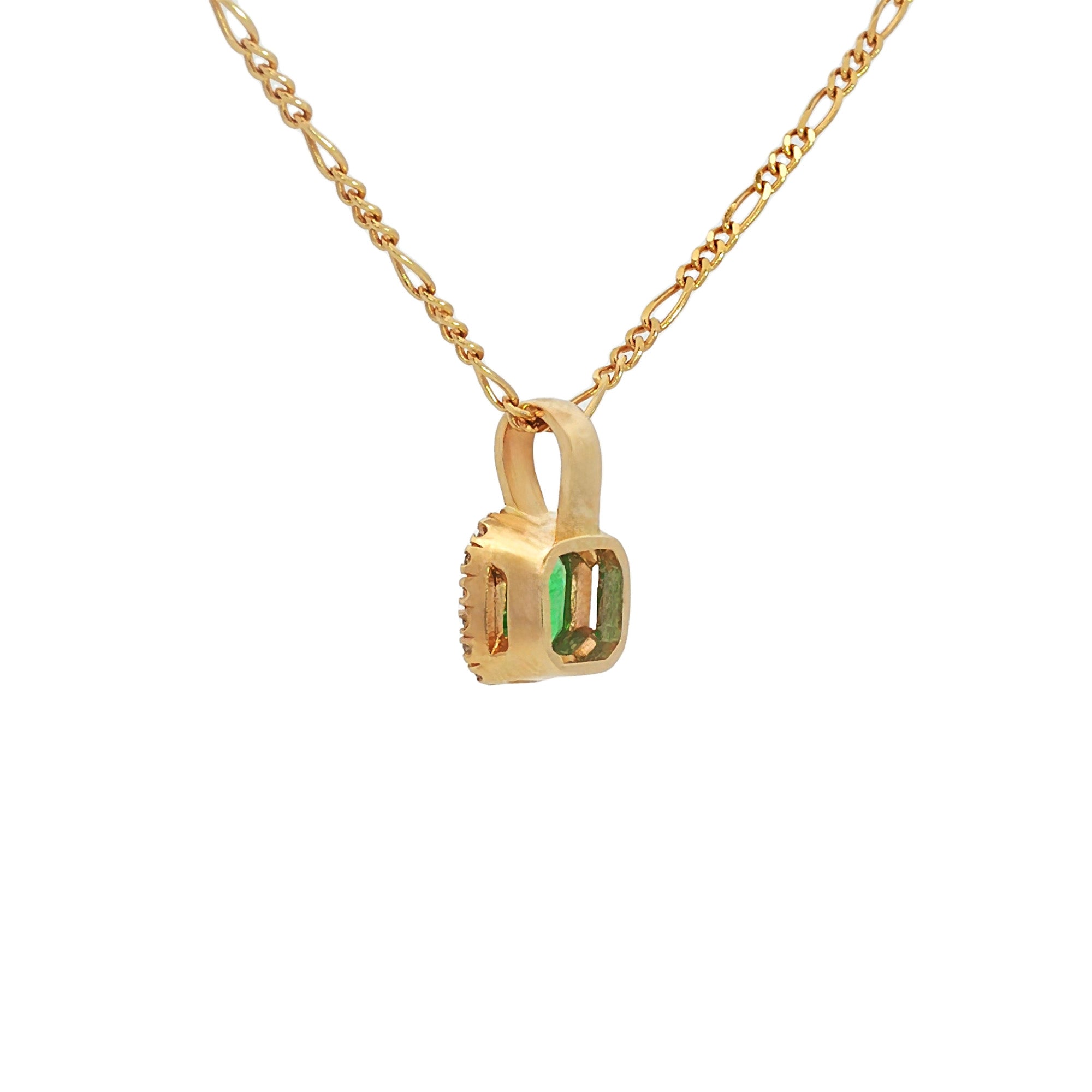 DIJE ESMERALDA CUADRADA Y DIAMANTES