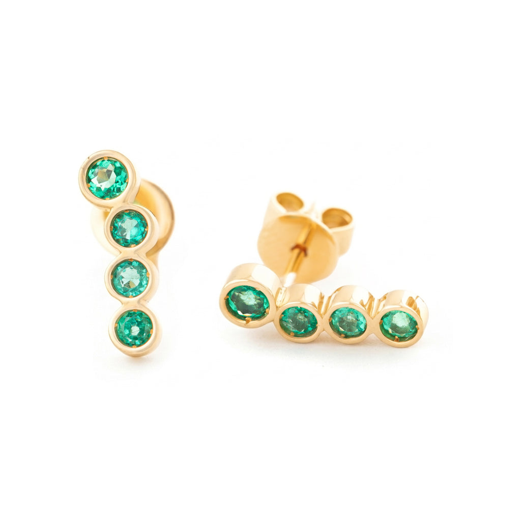 ARETES LARGO ONDA CON ESMERALDAS