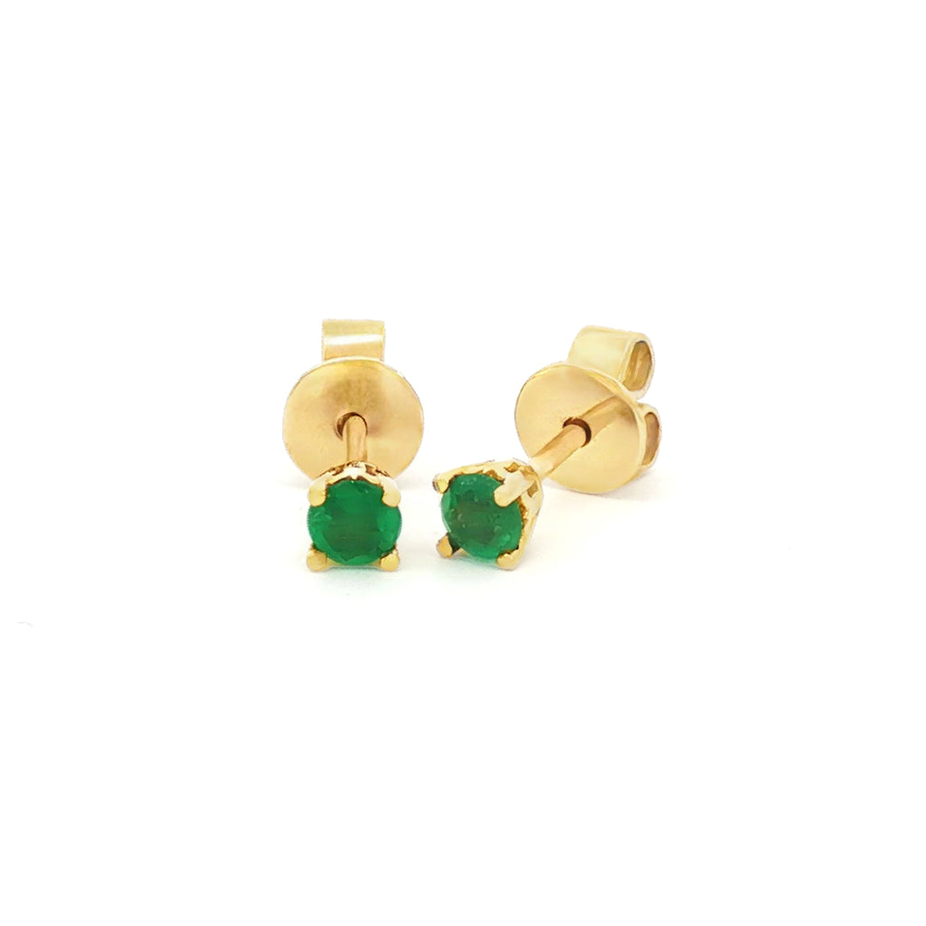 ARETES ESMERALDAS UÑAS