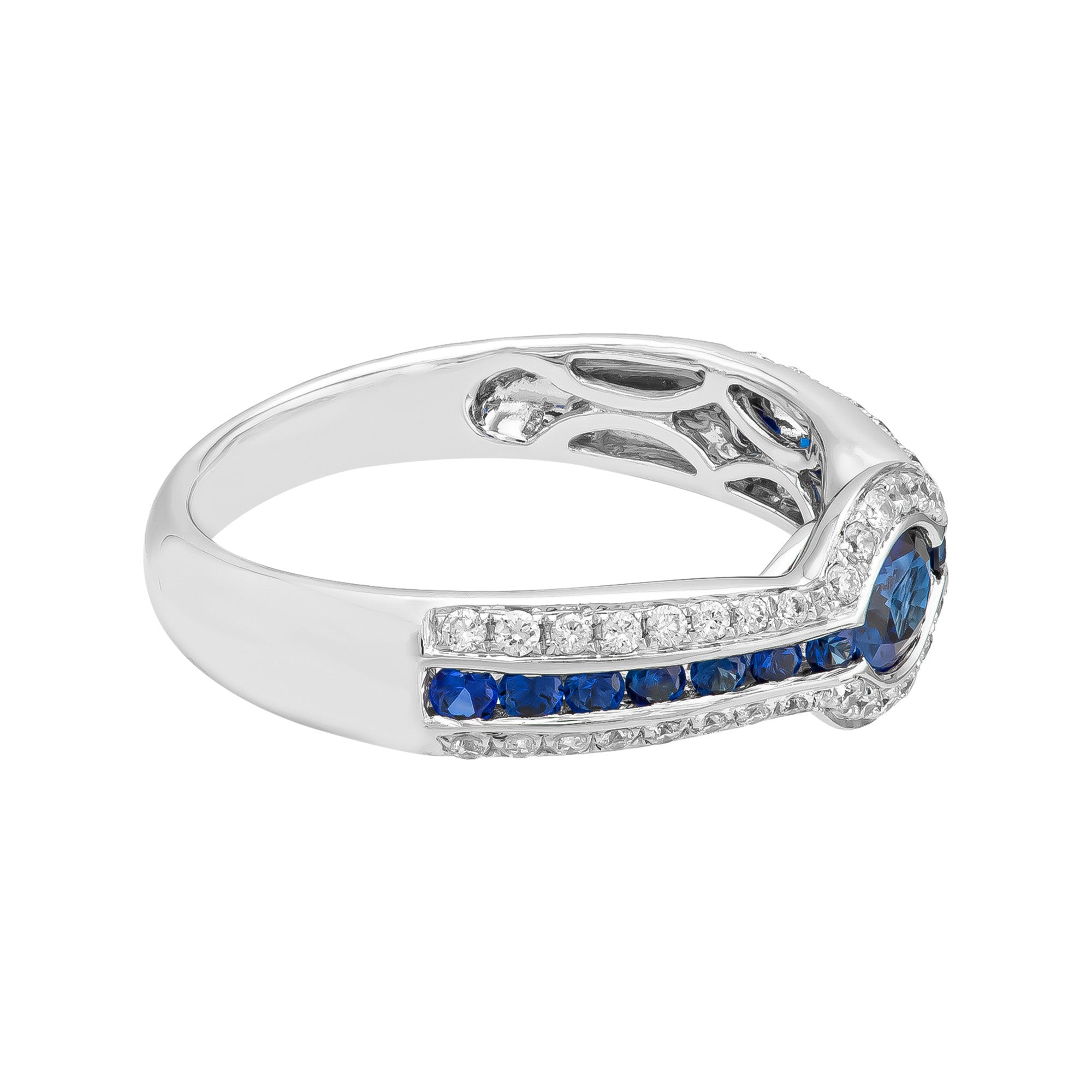 ANILLO CON ZAFIRO Y DIAMANTES
