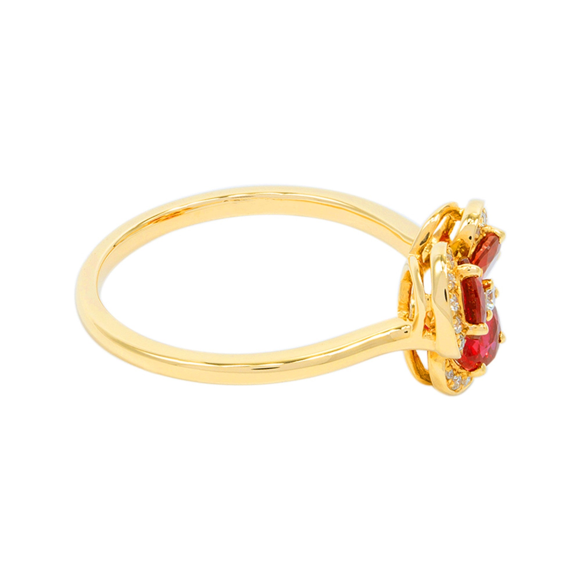 ANILLO CON RUBÍ Y DIAMANTES
