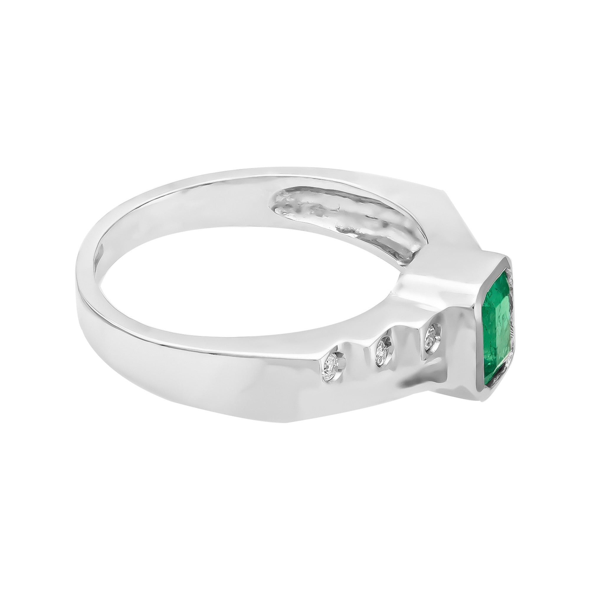 ANILLO CON ESMERALDA Y DIAMANTES