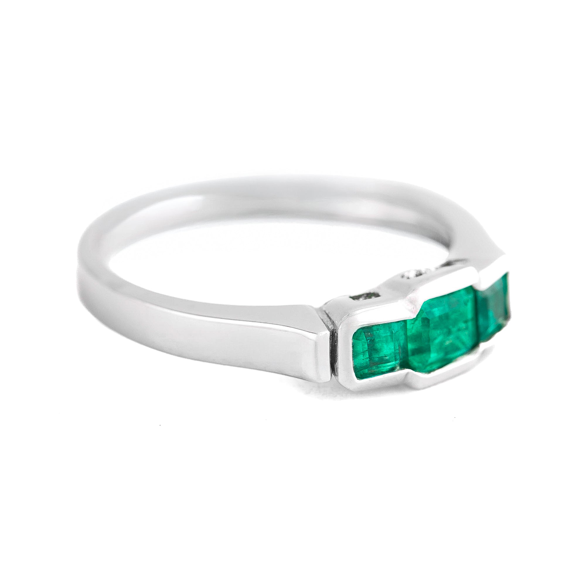 ANILLO TRIOLOGY CON ESMERALDAS