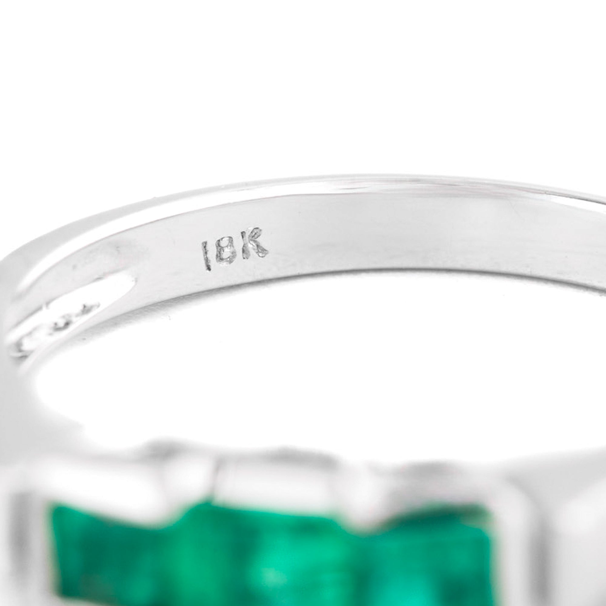 ANILLO TRIOLOGY CON ESMERALDAS