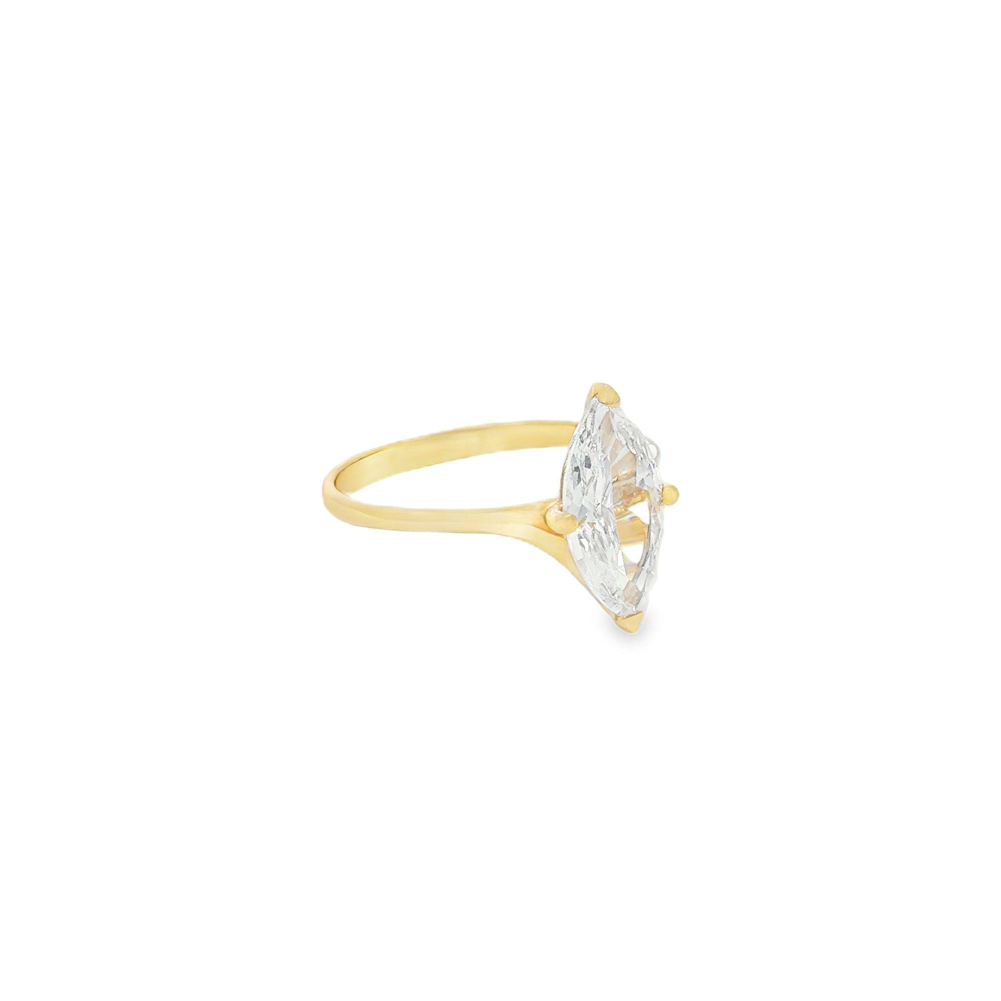 ANILLO ZIRCÓN MARQUESA