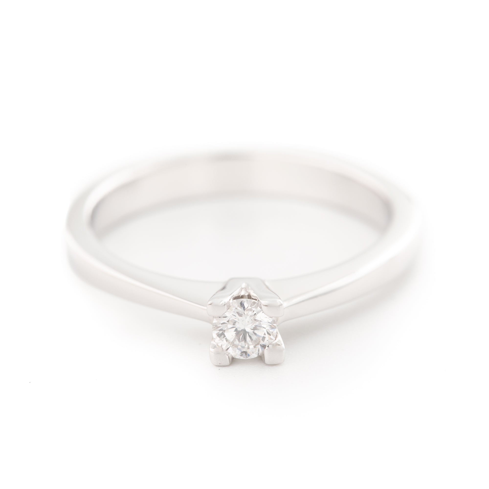 ANILLO SOLITARIO CON DIAMANTE