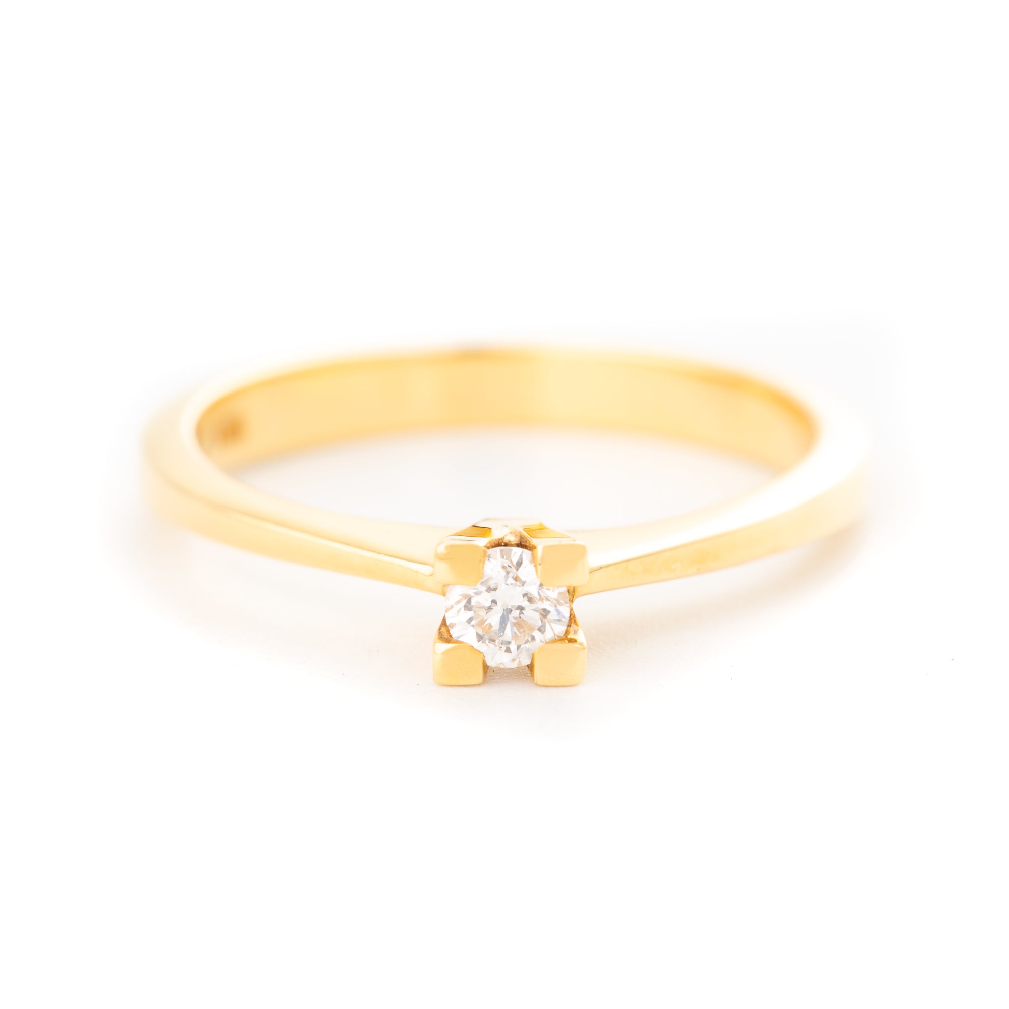 ANILLO SOLITARIO CON DIAMANTE