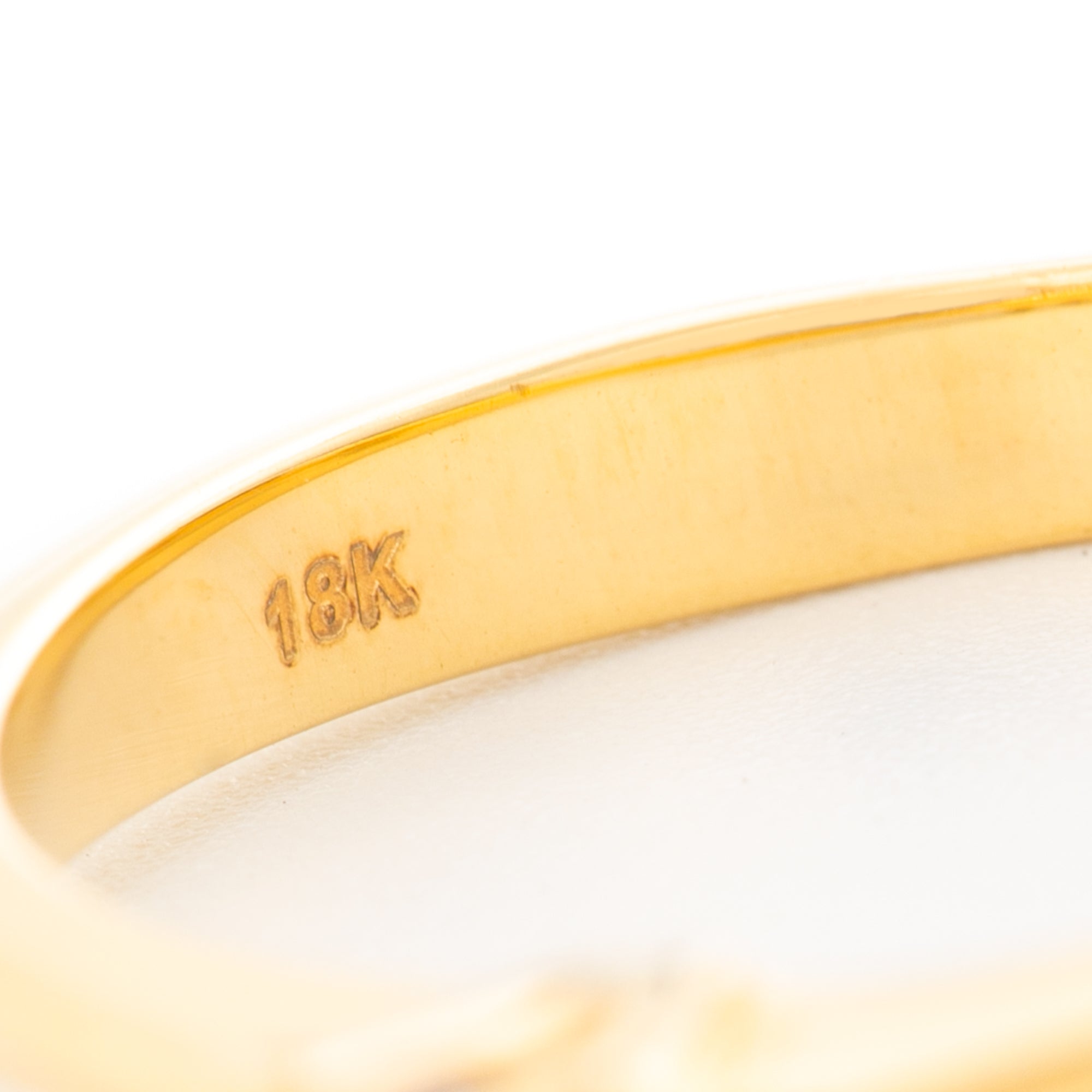 ANILLO SOLITARIO CON DIAMANTE