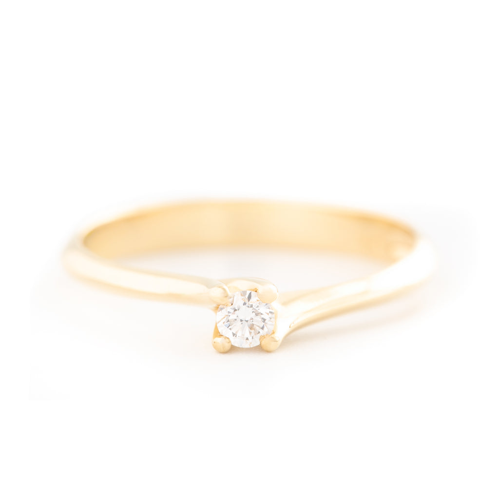 ANILLO SOLITARIO CON DIAMANTES