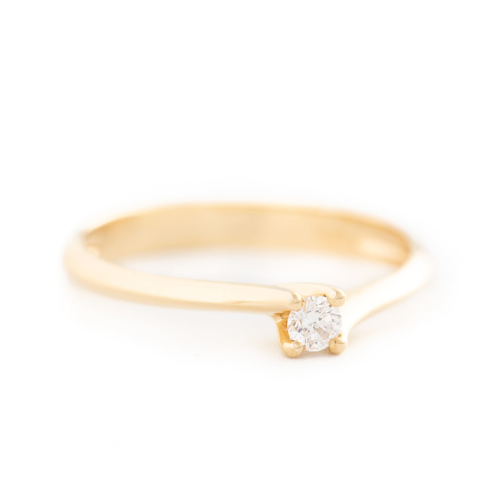 ANILLO SOLITARIO CON DIAMANTES