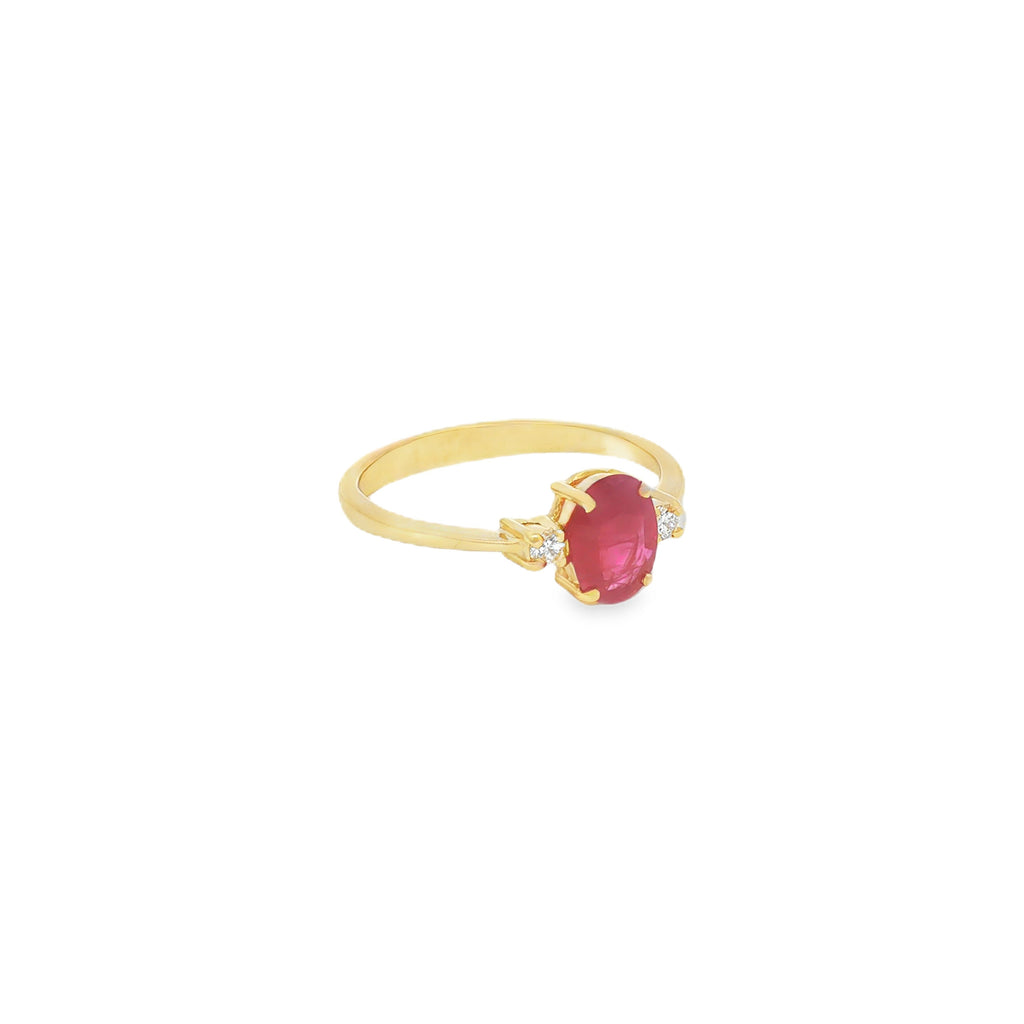 ANILLO RUBÍ OVAL Y DIAMANTES