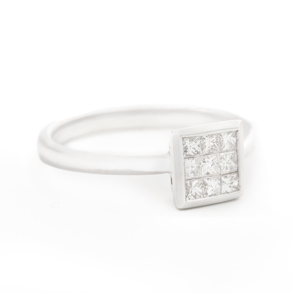 ANILLO SOLITARIO CUADRADO CON DIAMANTES