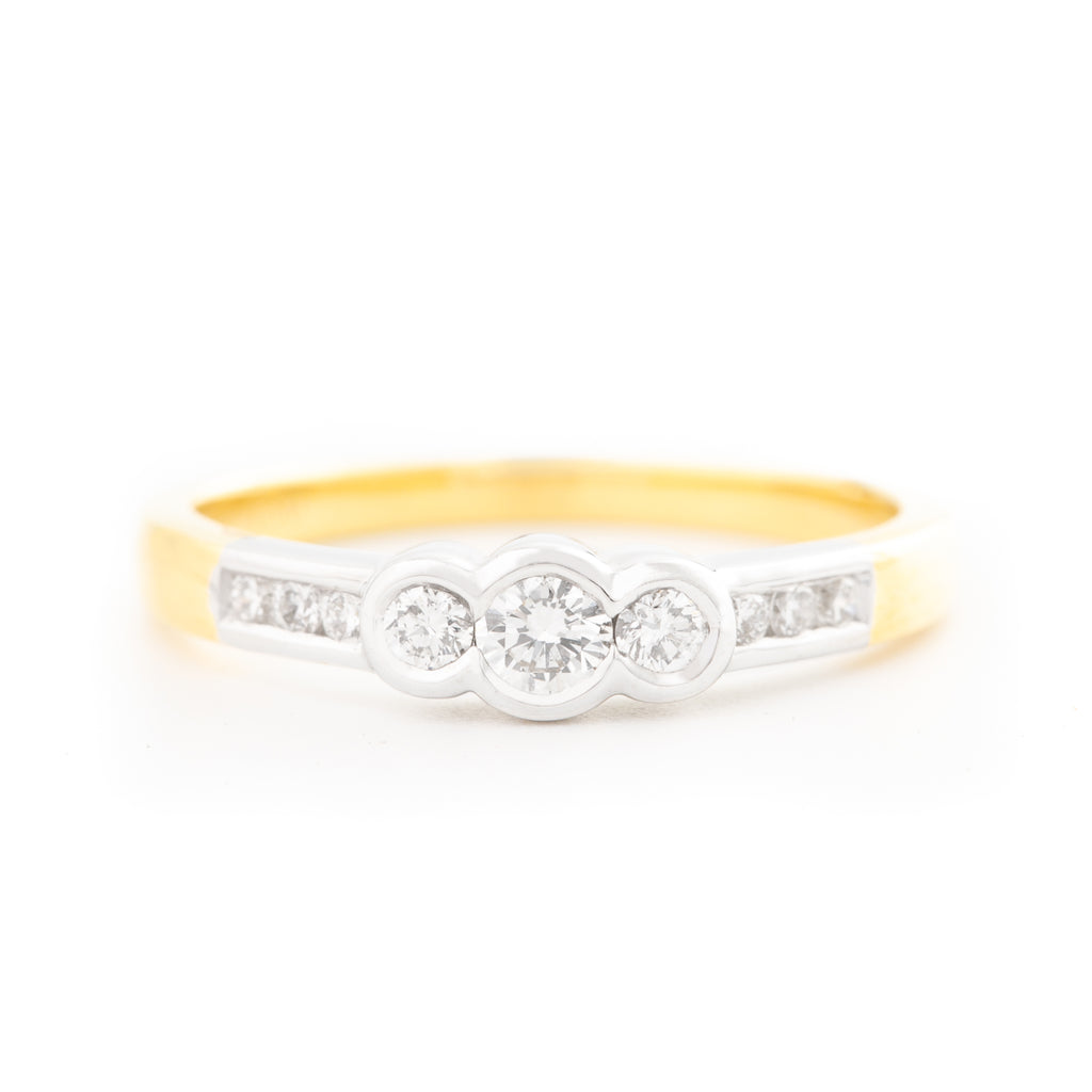 ANILLO CON DIAMANTES