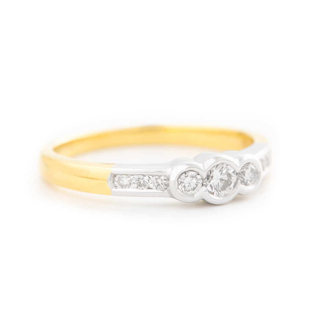 ANILLO CON DIAMANTES