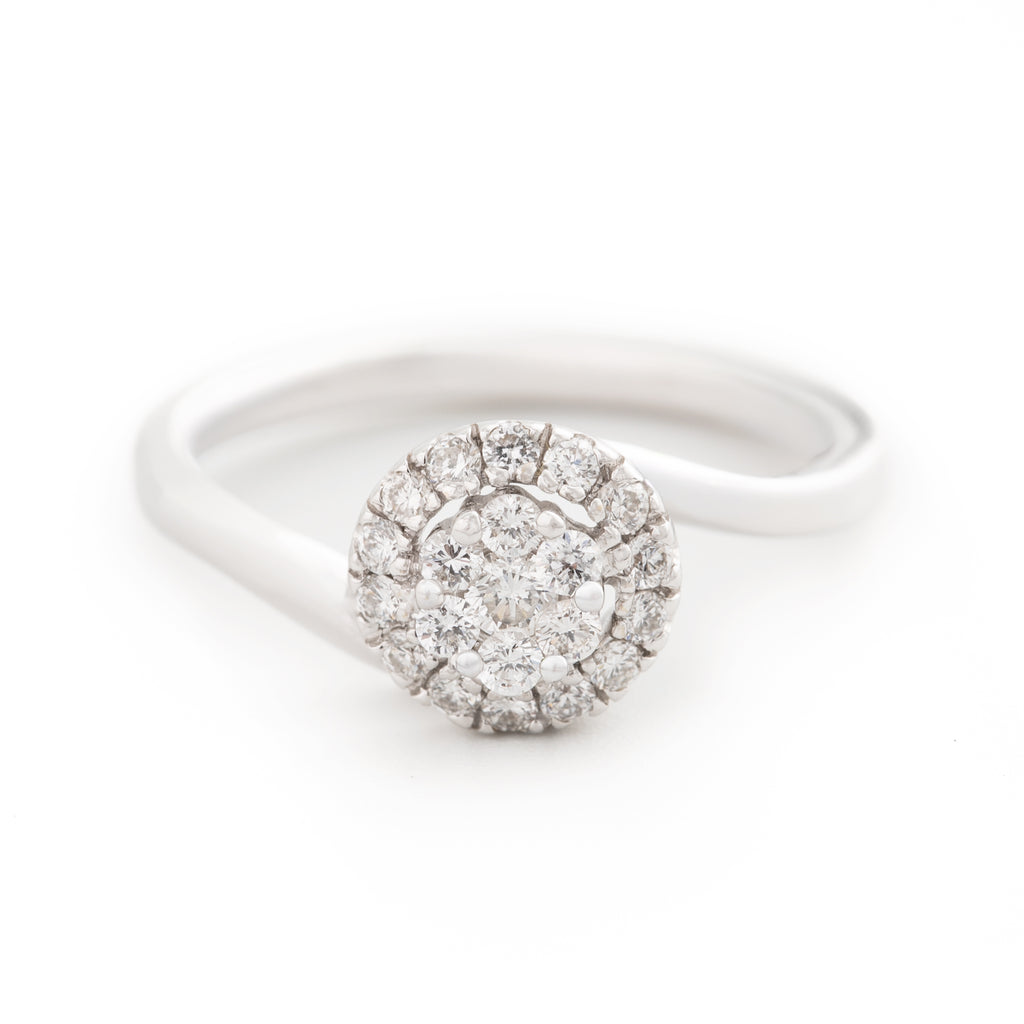 ANILLO SOLITARIO CON DIAMANTES