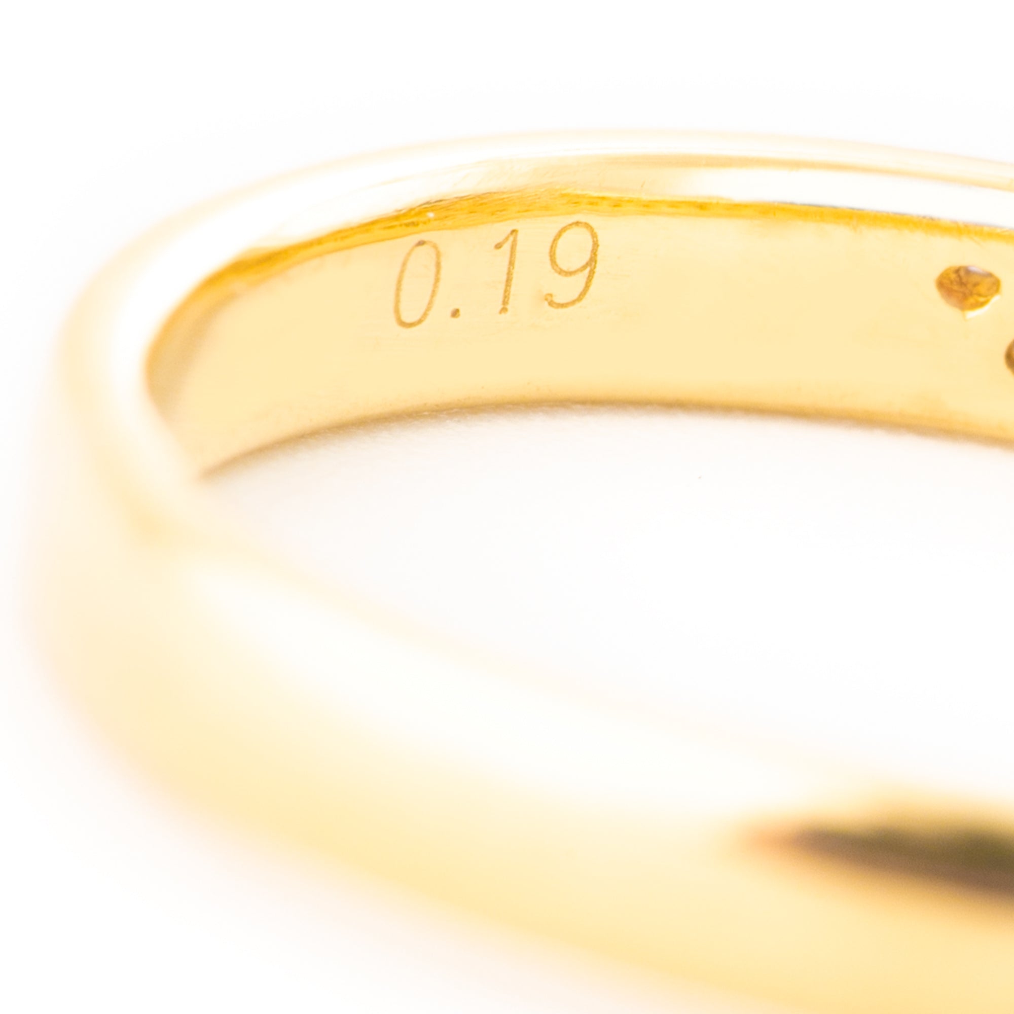 ARGOLLA CON DIAMANTES