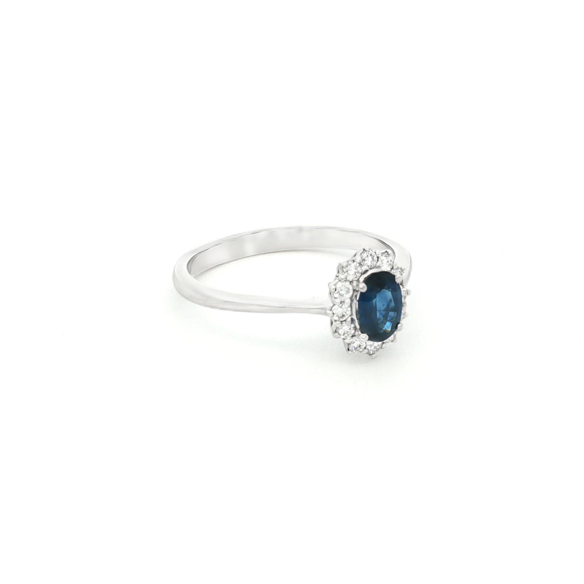 ANILLO FLOR CON ZAFIRO Y DIAMANTES