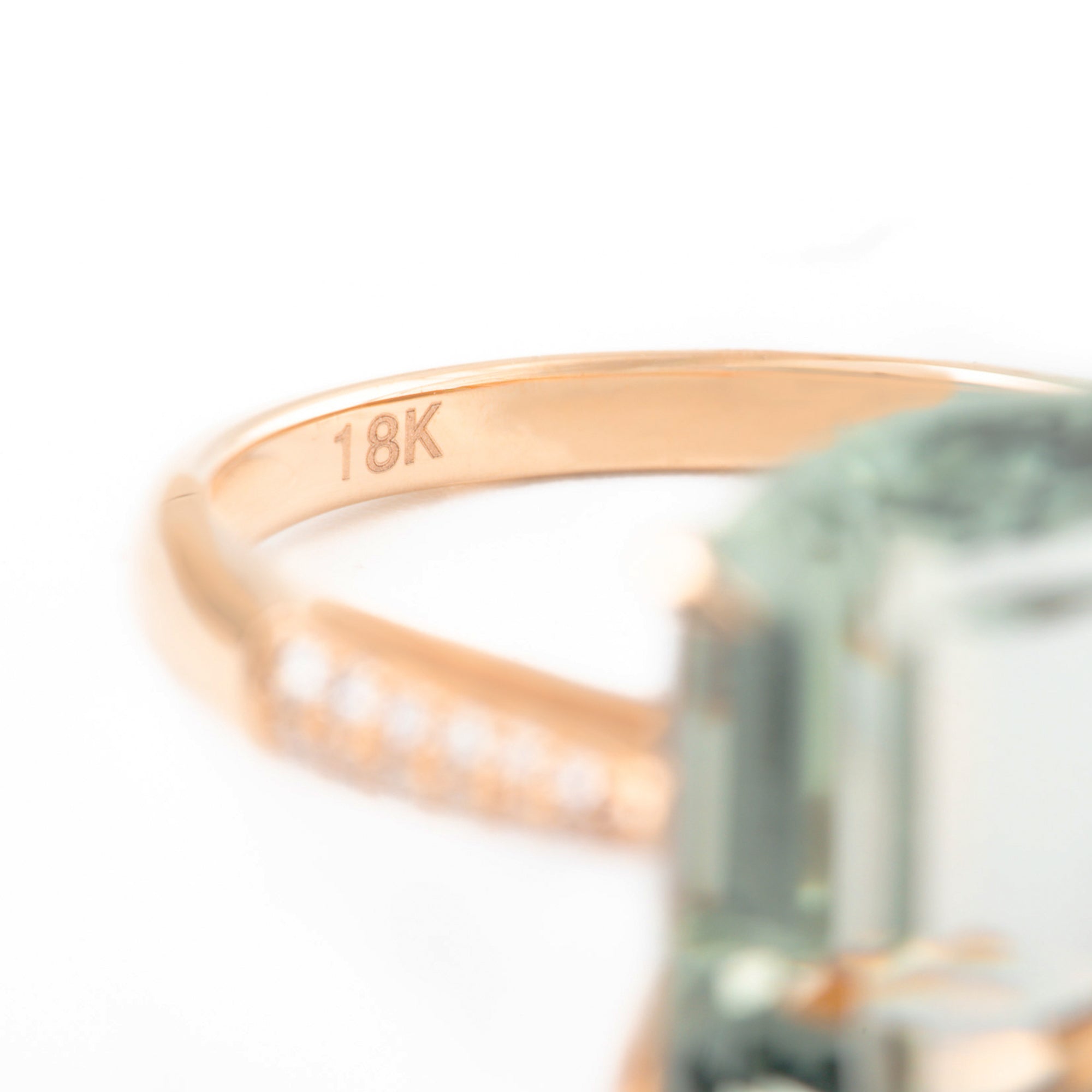 ANILLO AMATISTA VERDE Y DIAMANTES