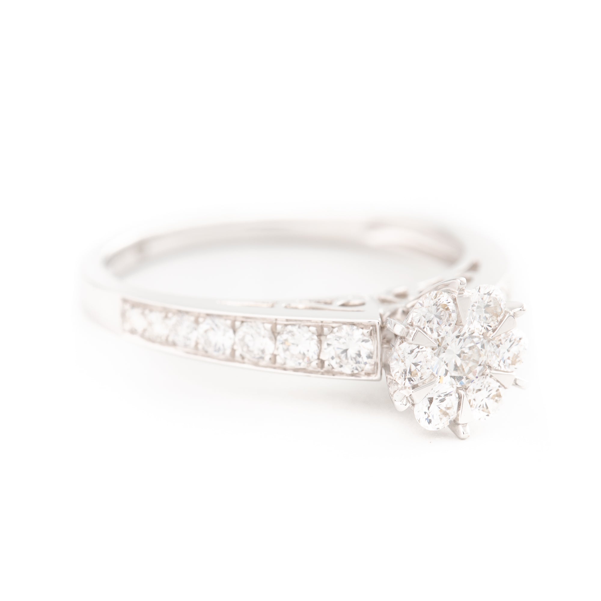 ANILLO FLOR CON DIAMANTES