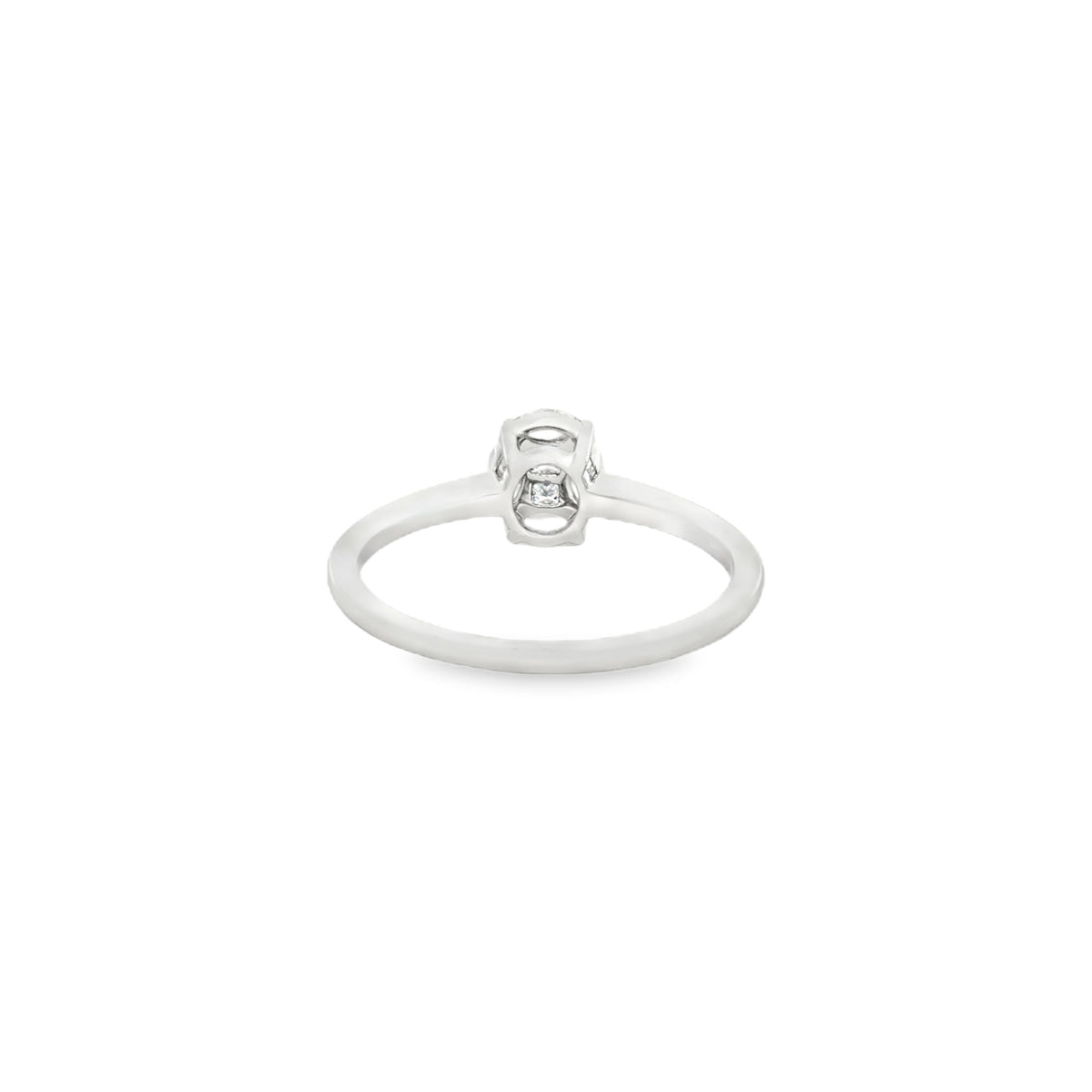 ANILLO CLUSTER OVAL DE DIAMANTES