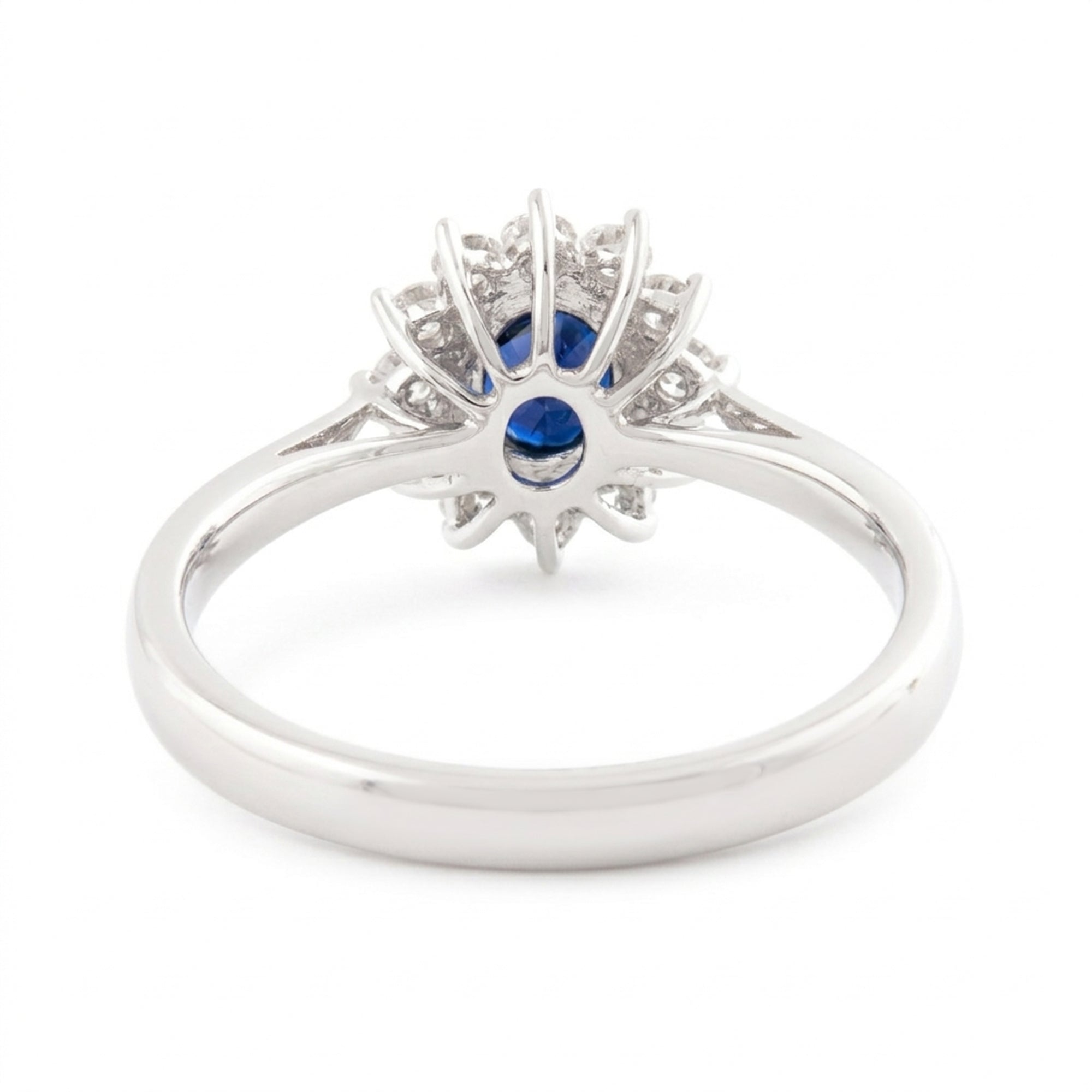 ANILLO FLOR CON ZAFIRO Y DIAMANTES