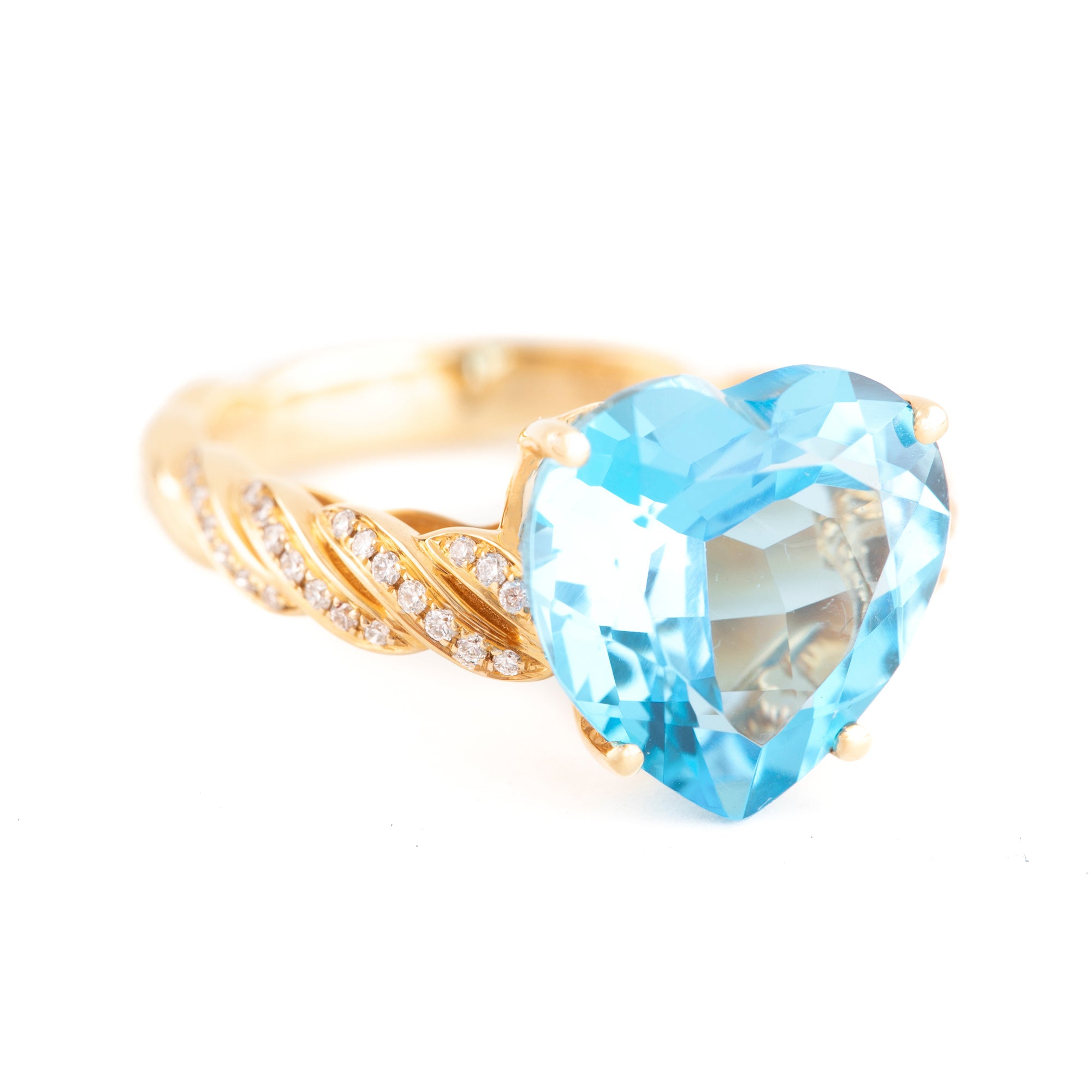 ANILLO TOPACIO CORAZÓN