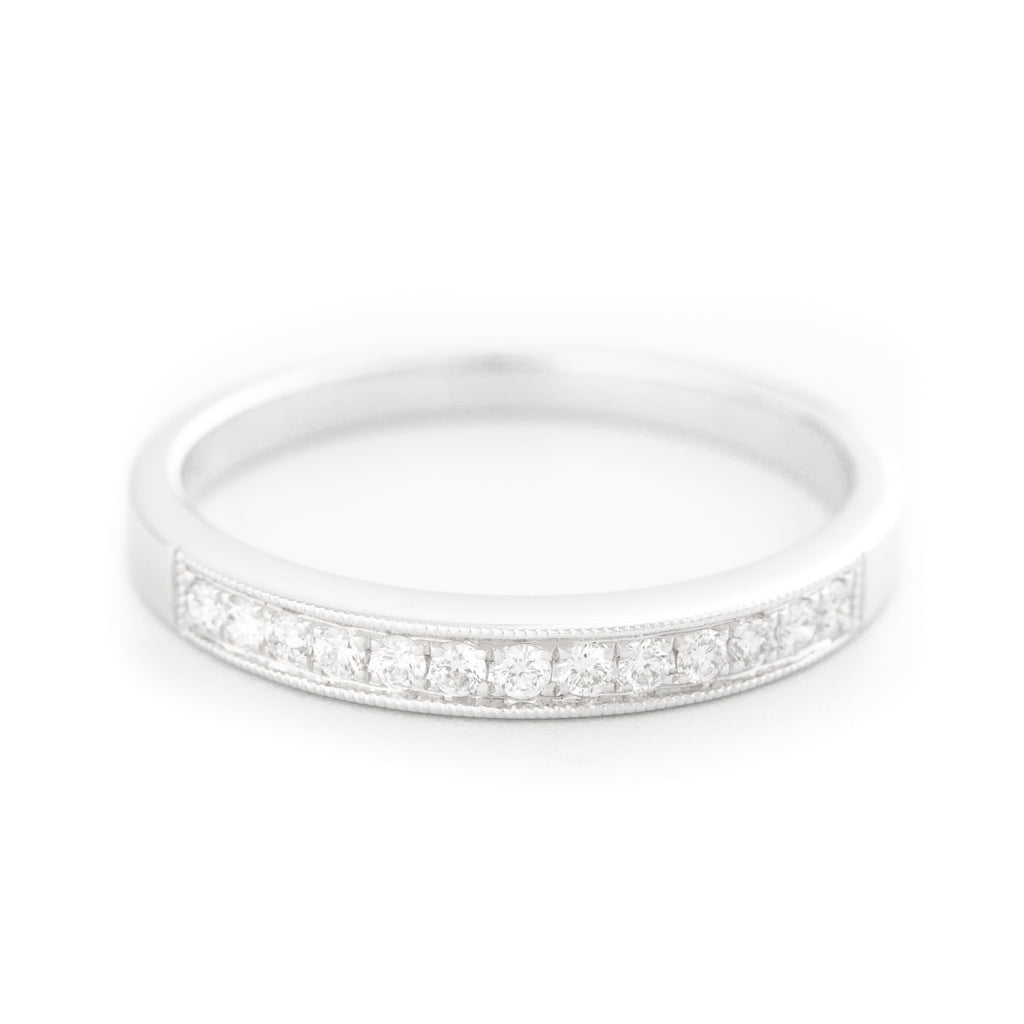 ANILLO CON DIAMANTES