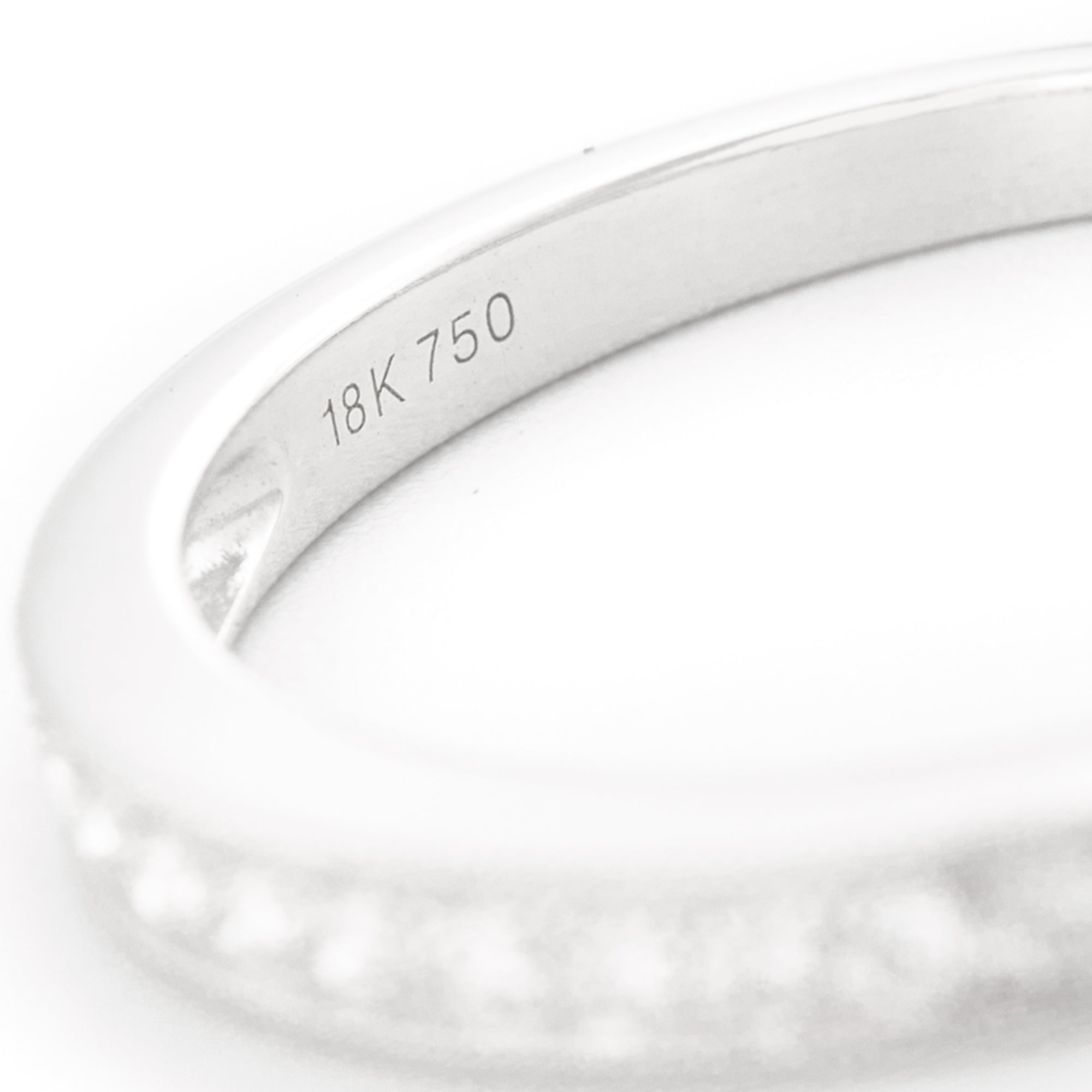 ANILLO CON DIAMANTES