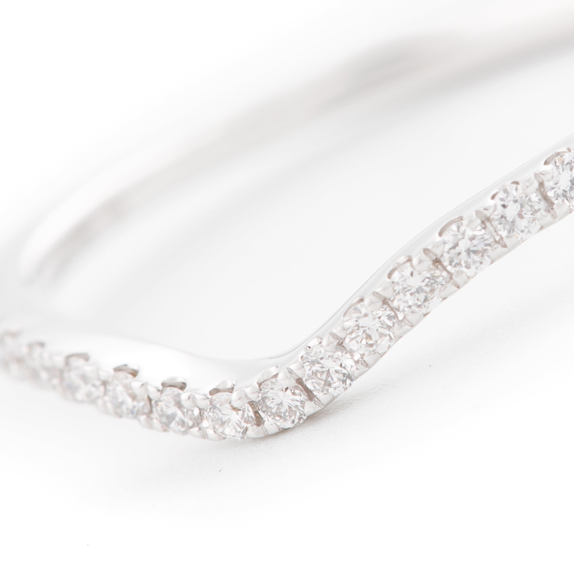 ARGOLLA CON DIAMANTES