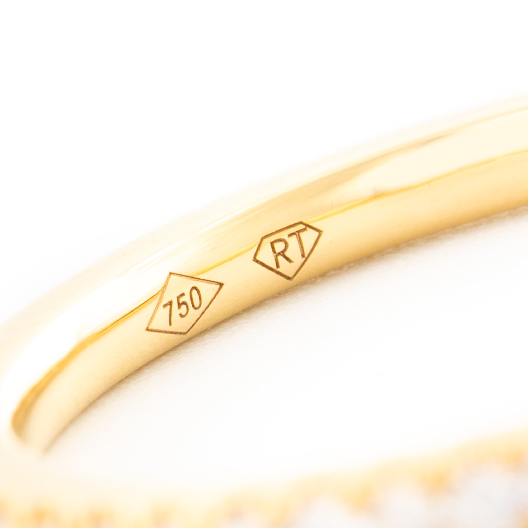 ARGOLLA CON DIAMANTES