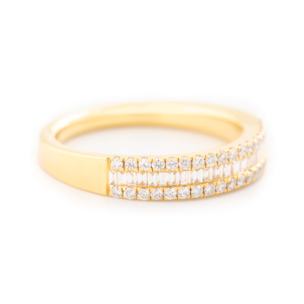 ARGOLLA CON DIAMANTES FILA BAGUETTE