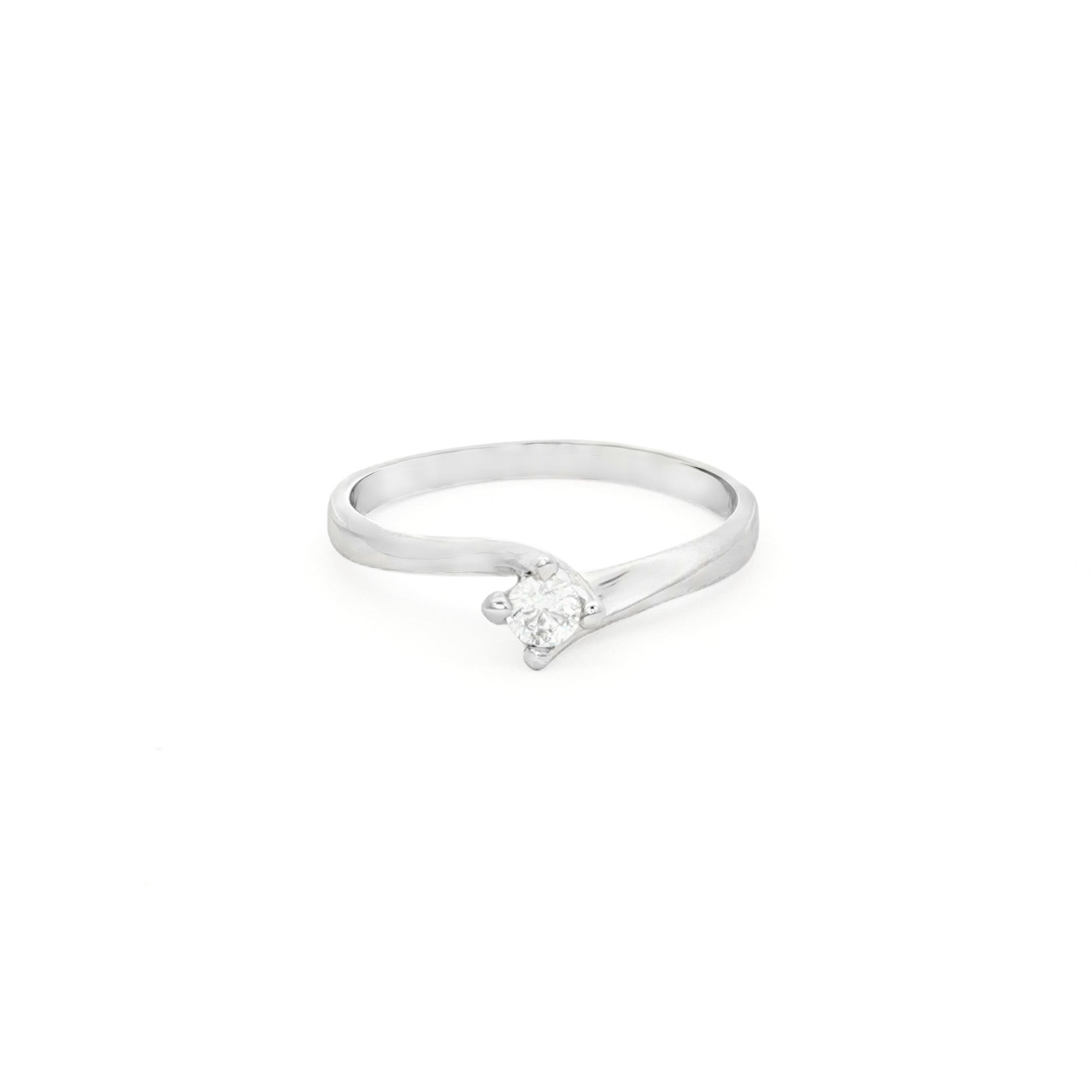 ANILLO SOLITARIO CRUZADO CON ZIRCÓN