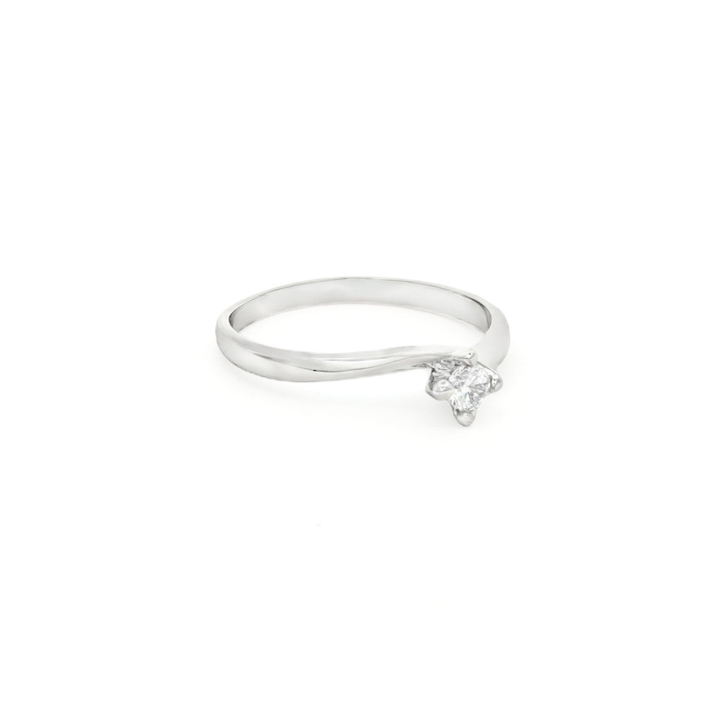 ANILLO SOLITARIO CRUZADO CON ZIRCÓN