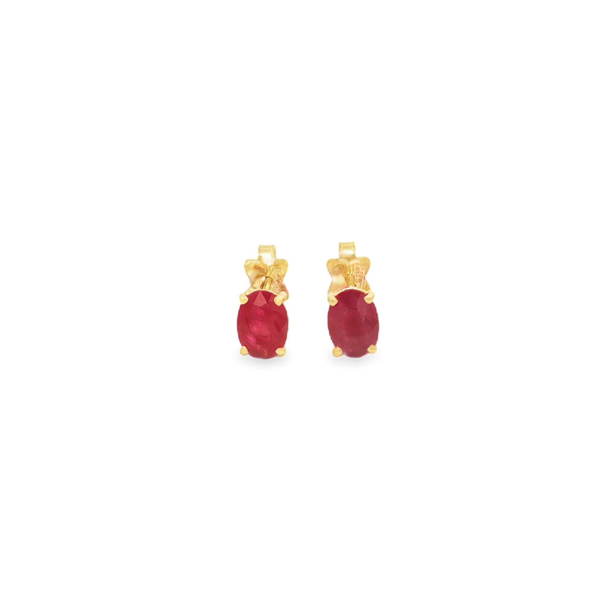 ARETES RUBÍ OVAL