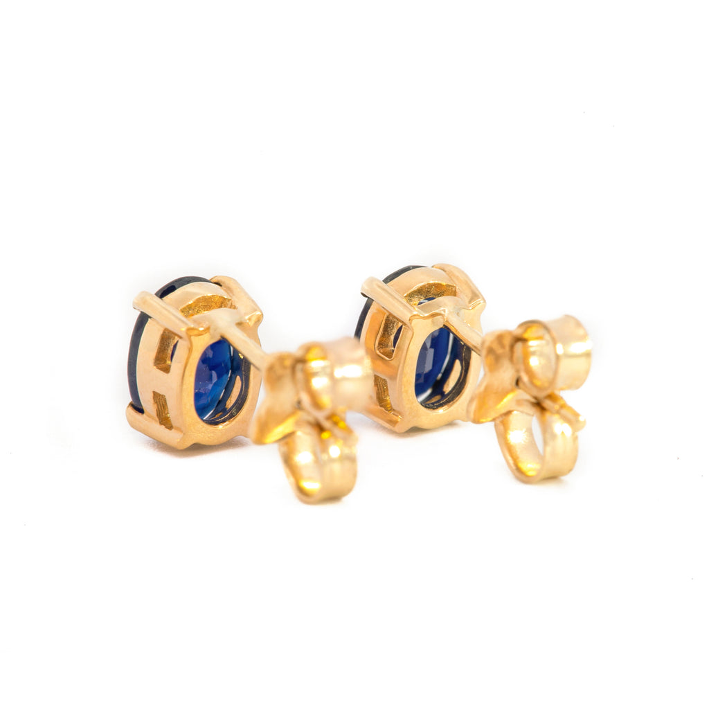 ARETES OVAL ZAFIRO