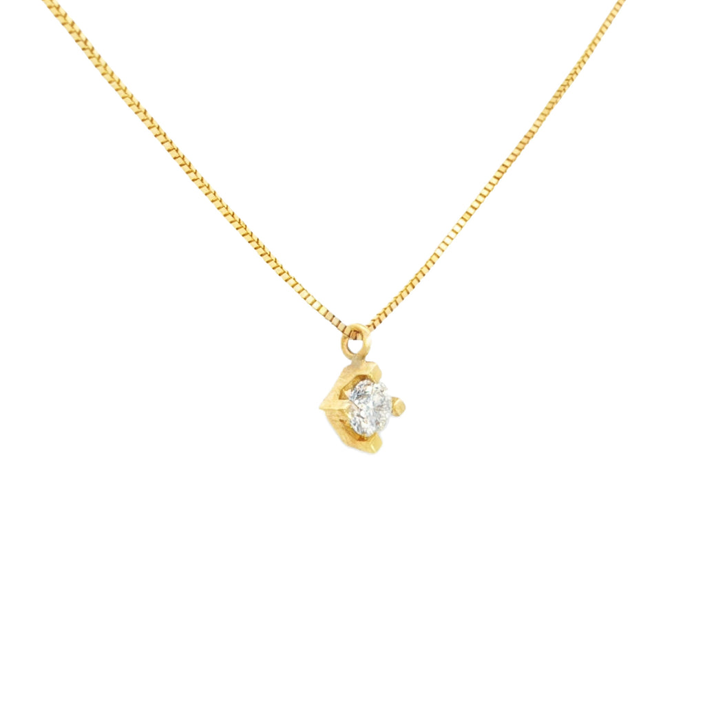 GARGANTILLA ROMBO CON DIAMANTE