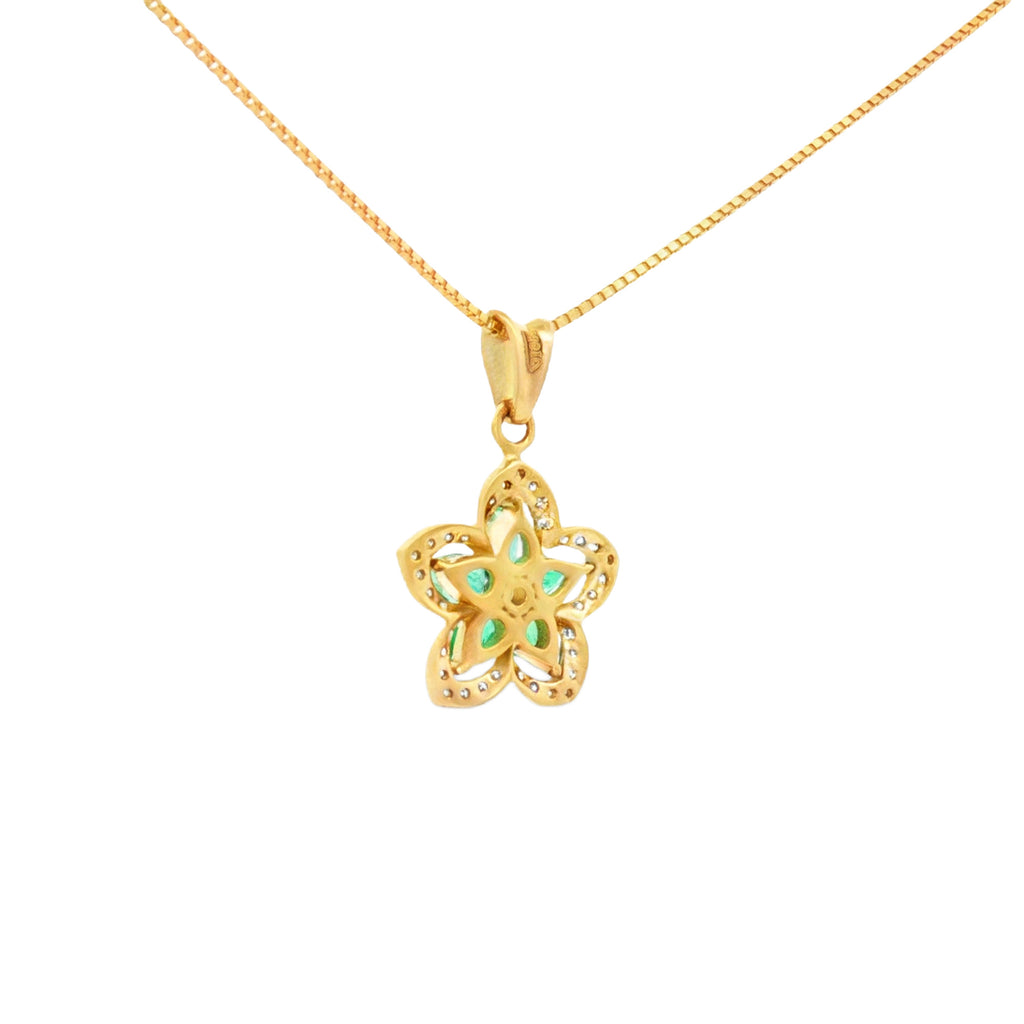 DIJE FLOR CON ESMERALDAS Y DIAMANTES