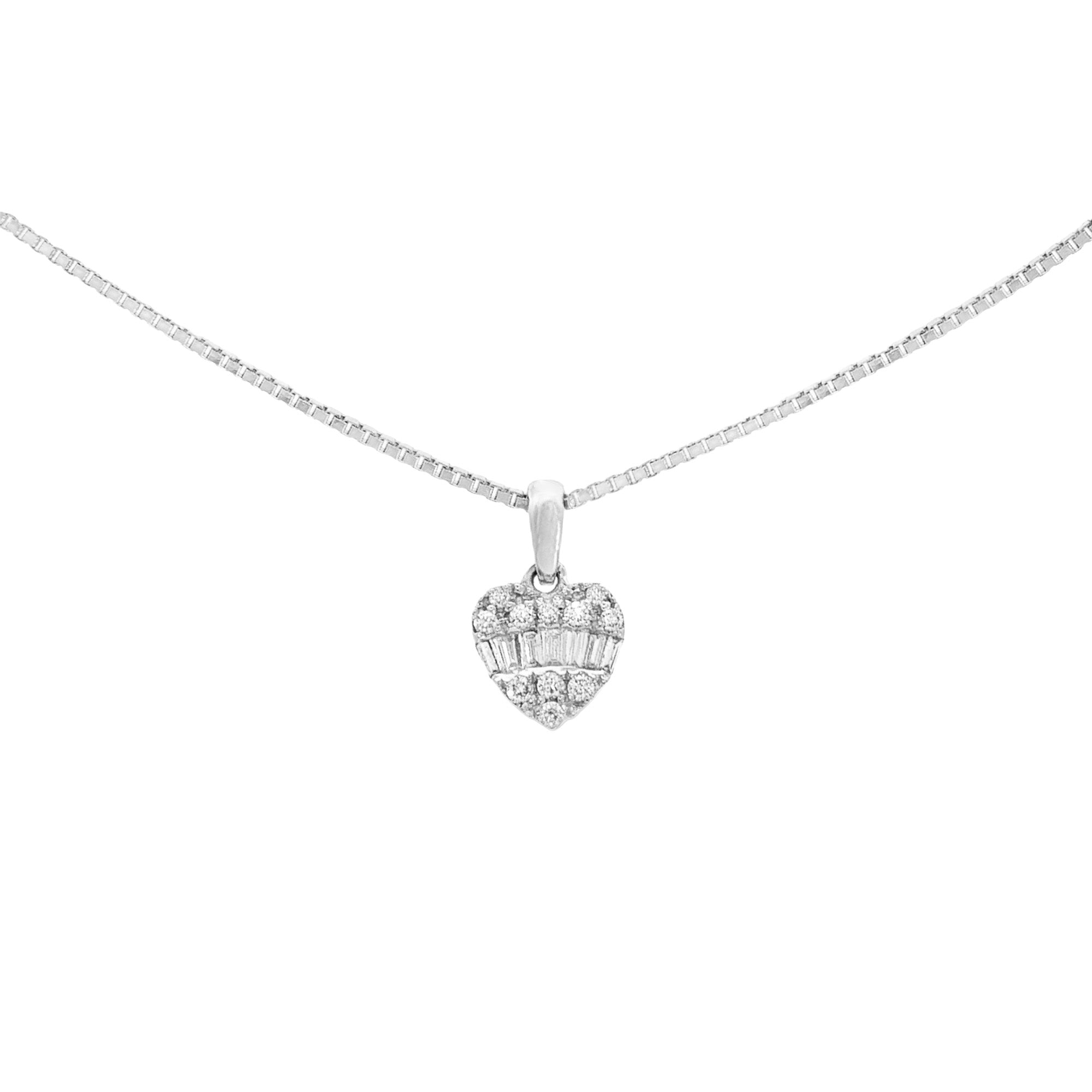 DIJE CORAZÓN CON DIAMANTES