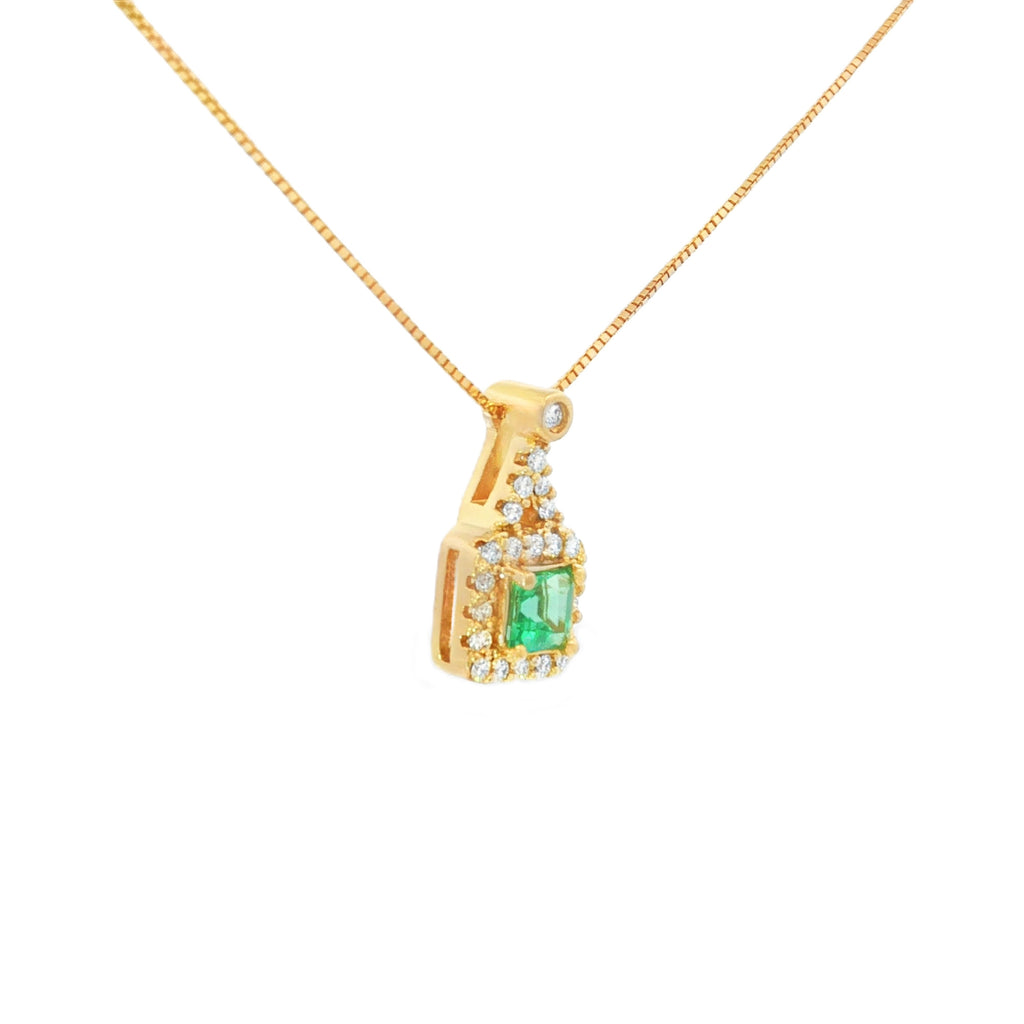 DIJE CUADRO ESMERALDA Y DIAMANTES