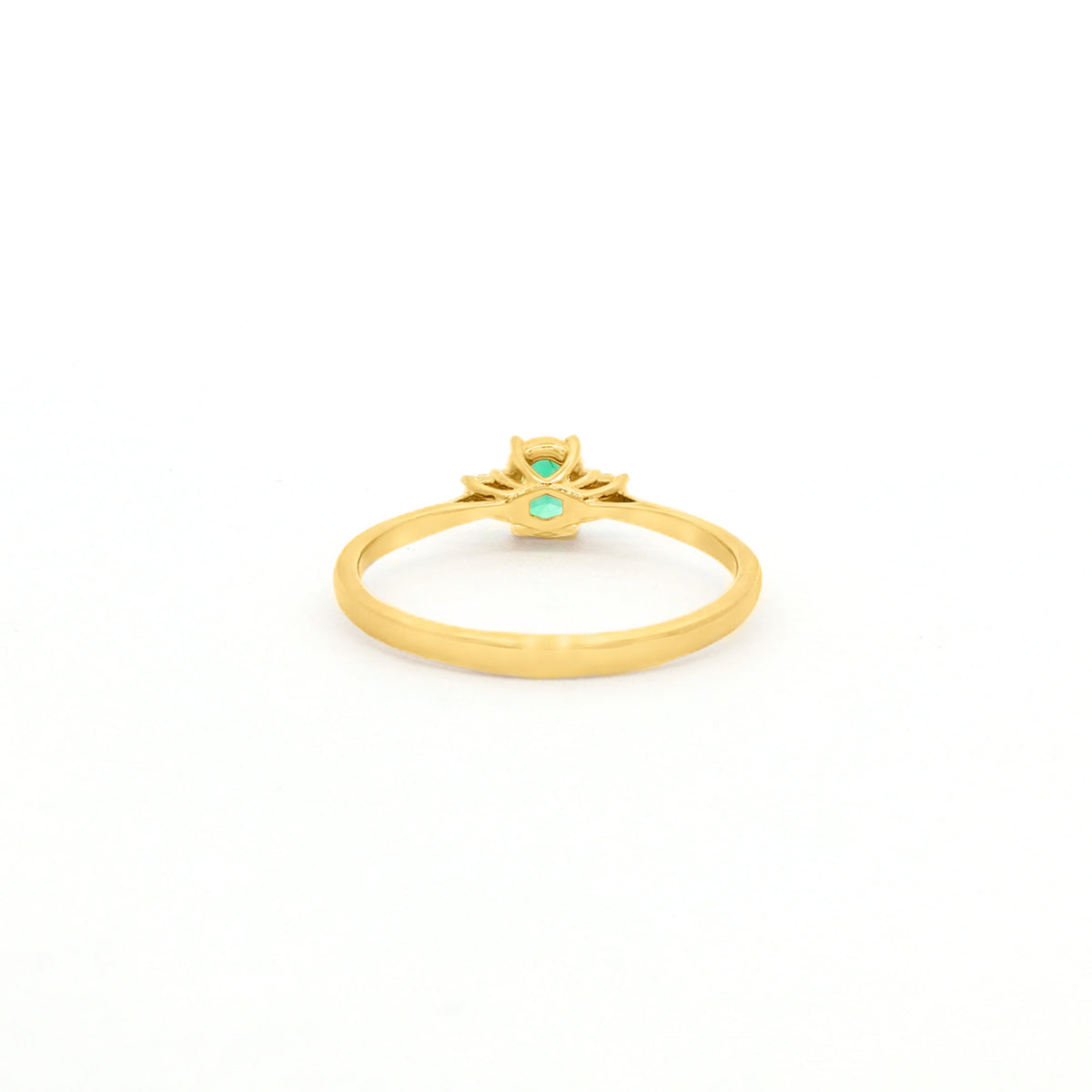 ANILLO CON ESMERALDA Y DIAMANTES