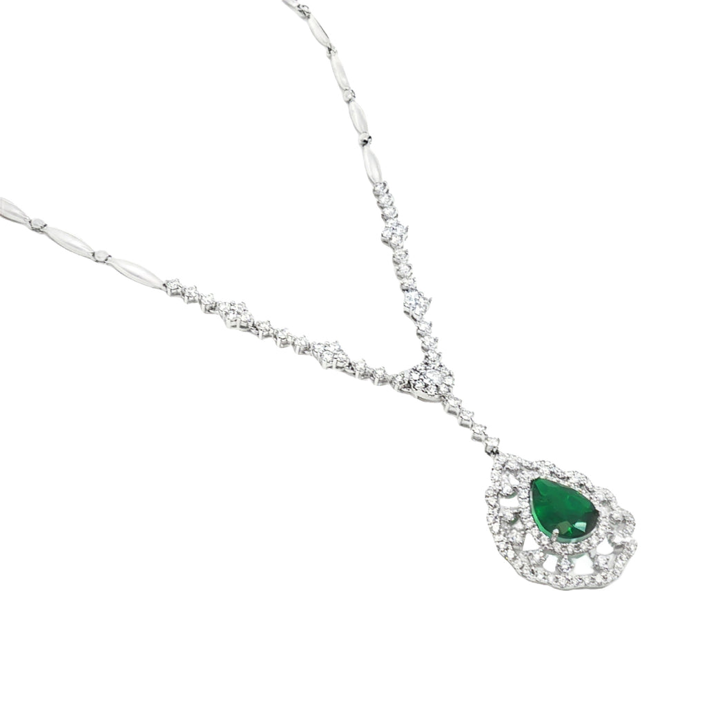 GARGANTILLA GOTA DE ESMERALDA Y DIAMANTES