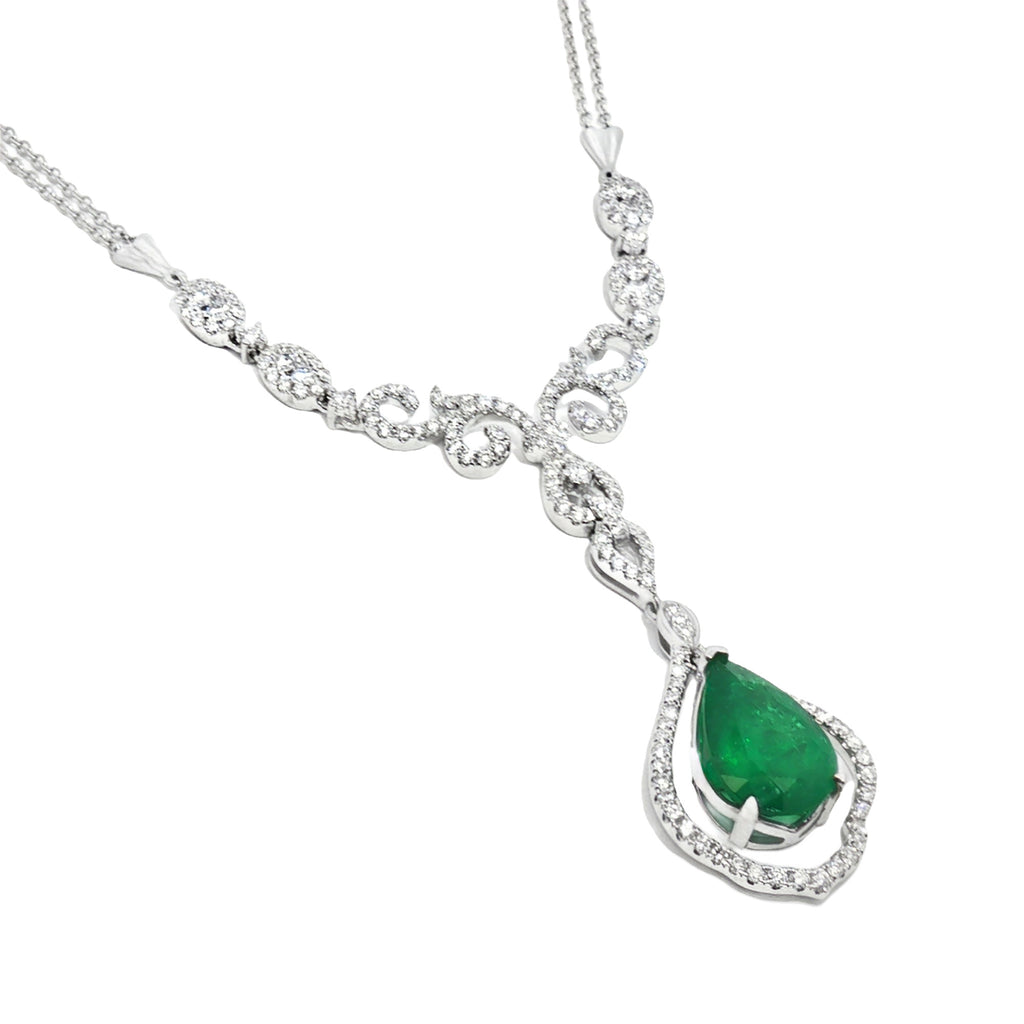 GARGANTILLA CON ESMERALDA Y DIAMANTES
