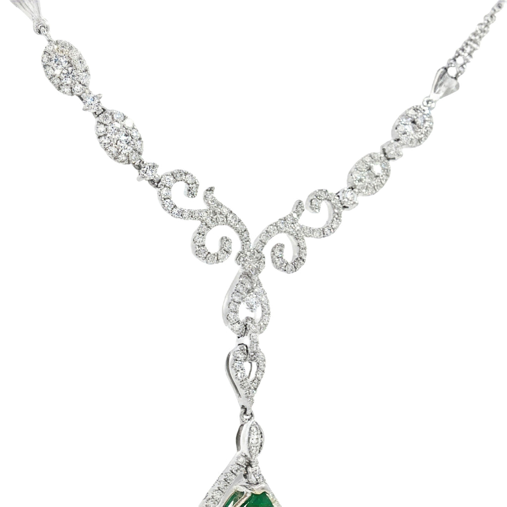 GARGANTILLA CON ESMERALDA Y DIAMANTES