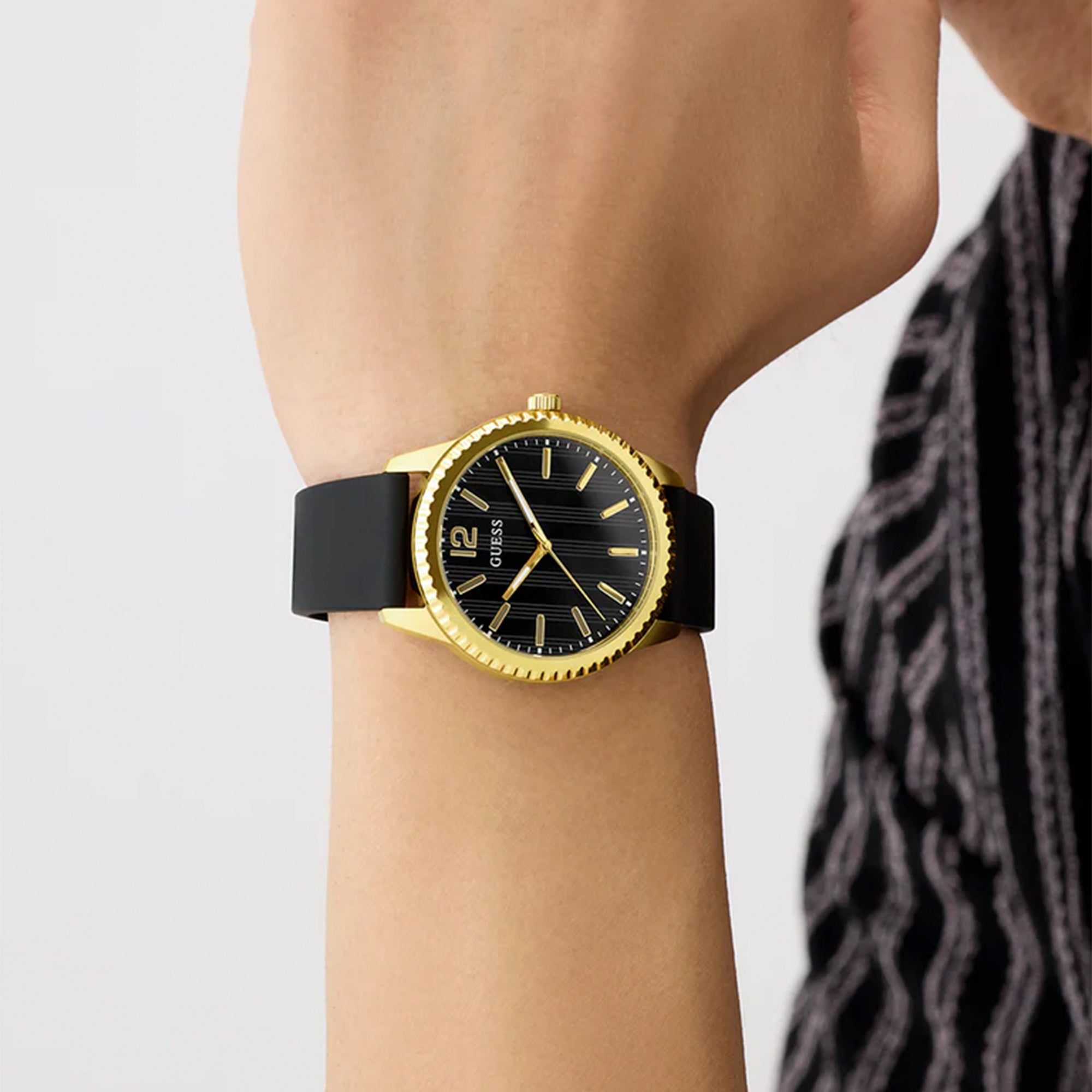 Reloj Guess  Chip Caballero