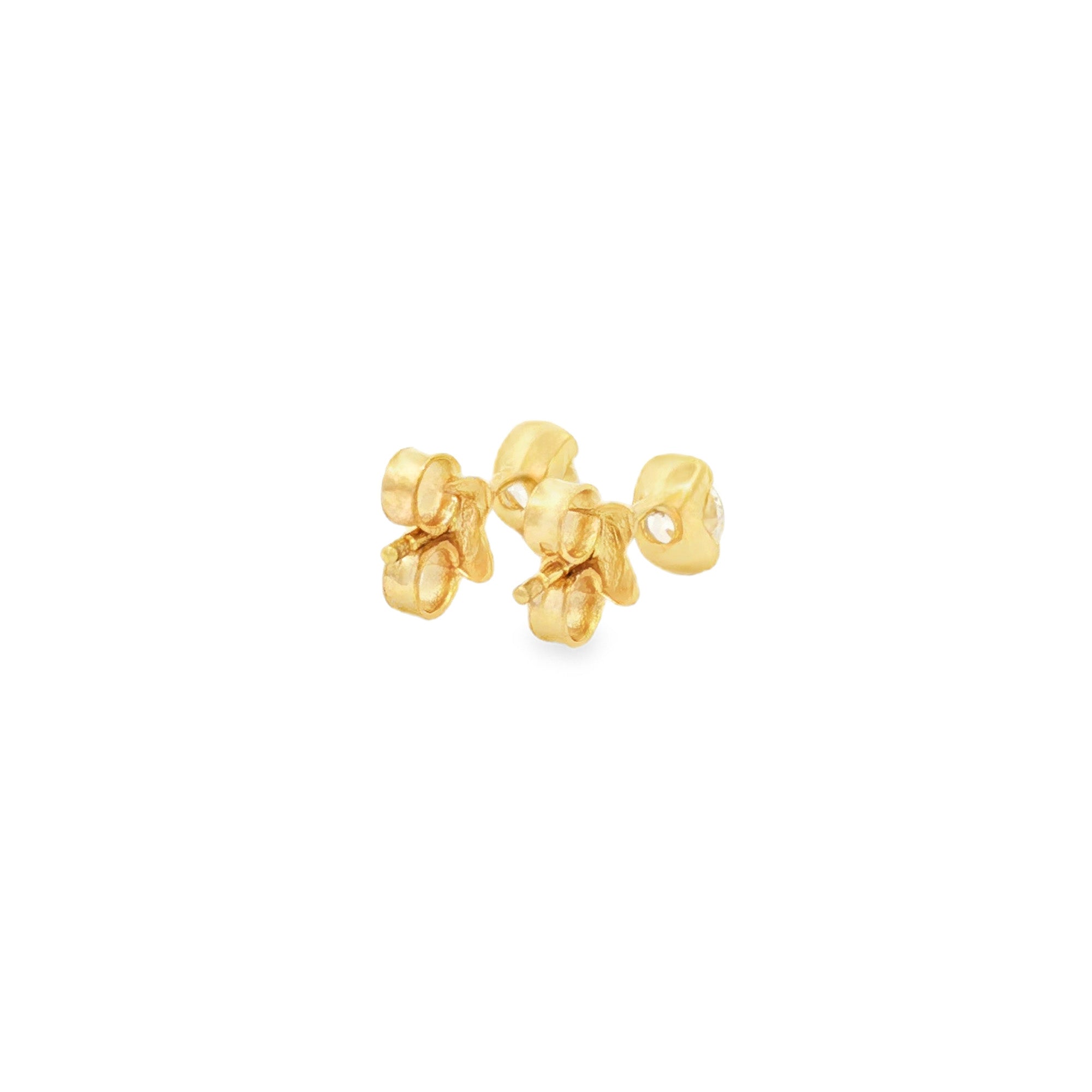 ARETES ZIRCÓN OVAL