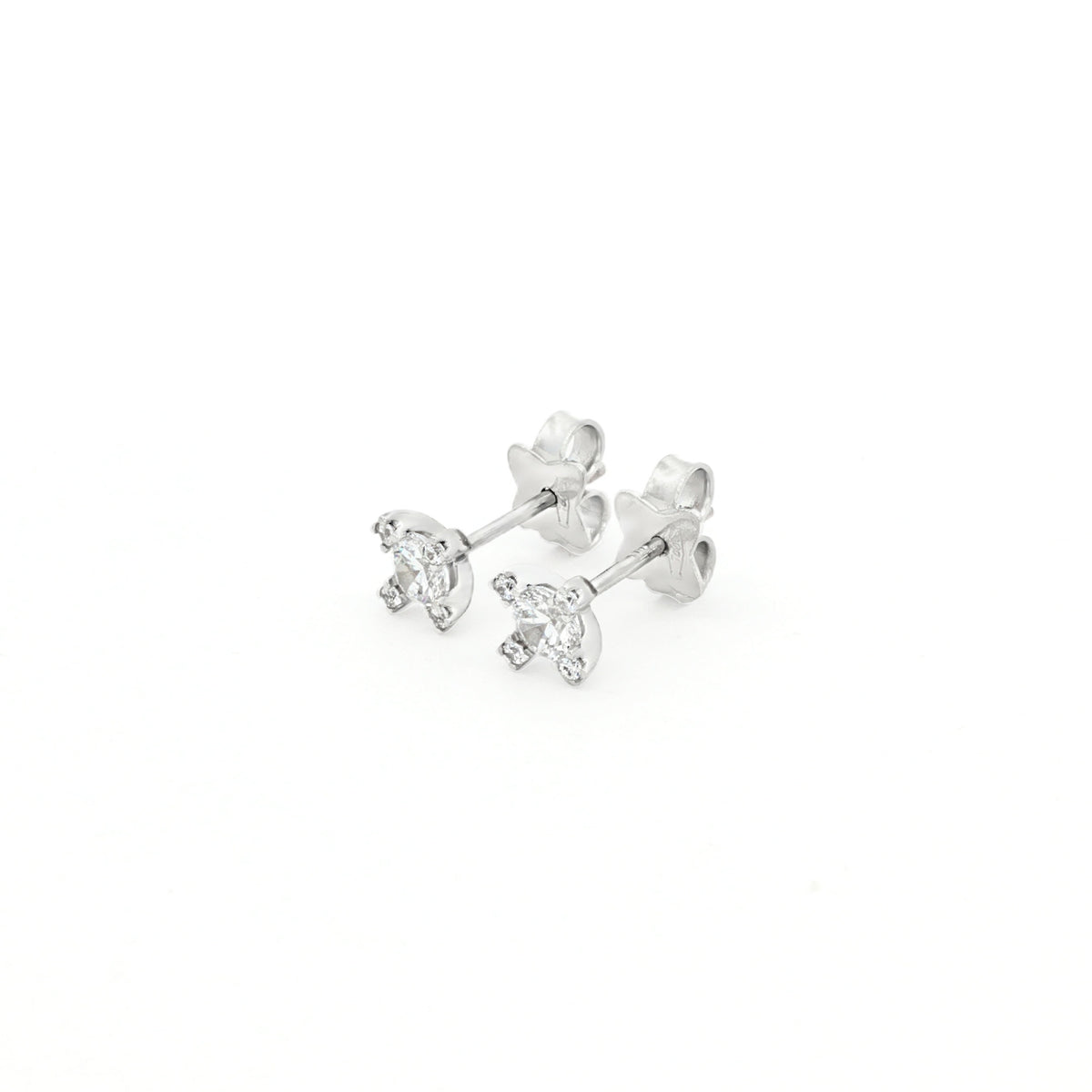 ARETES CON ZIRCÓN REDONDO